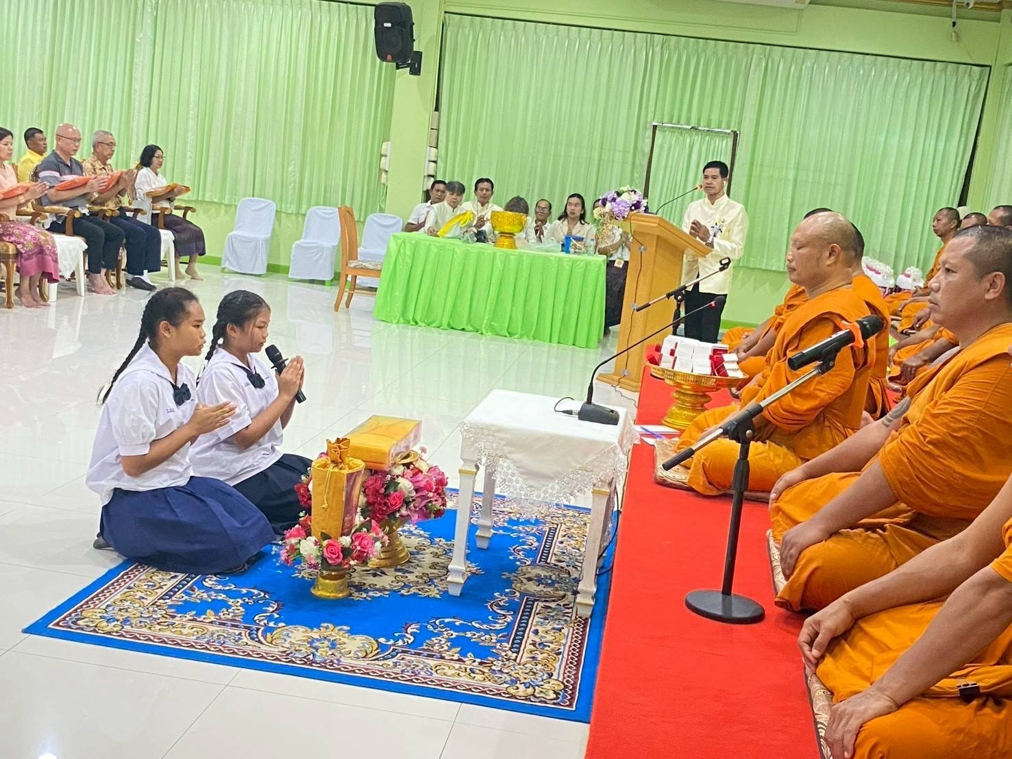 ภาพกล่าวคำถวายกฐินวัดใหม่ห้วยลึก