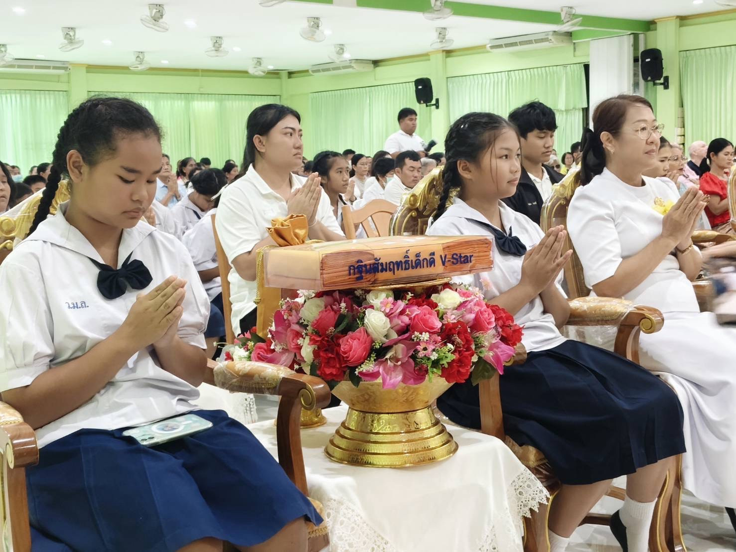 ภาพร่วมพิธีกรรมวัดใหม่ห้วยลึก