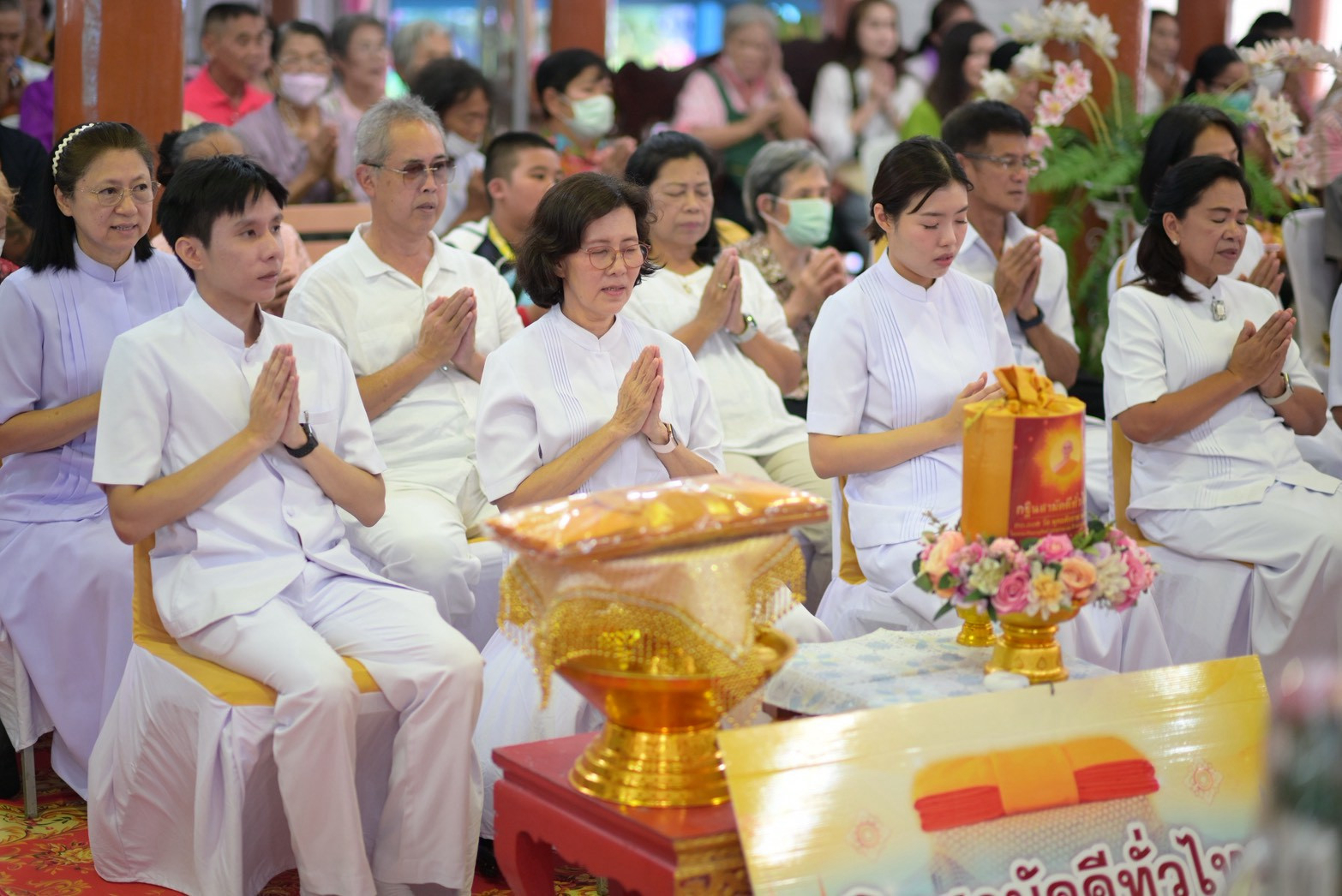 ภาพร่วมพิธีกรรมวัดสามกระบือเผือก