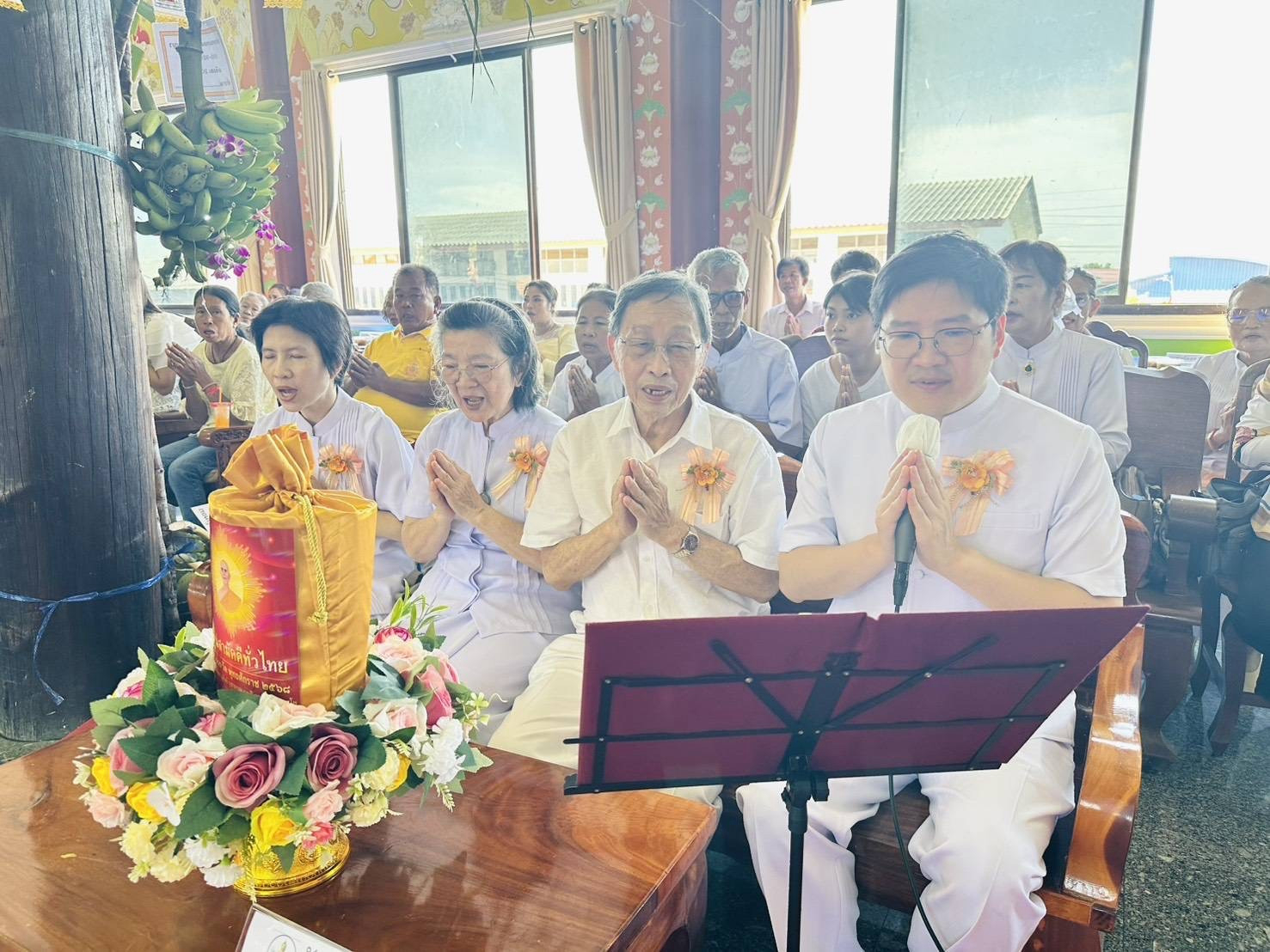 ภาพกล่าวคำถวายกฐินวัดไผ่หูช้าง