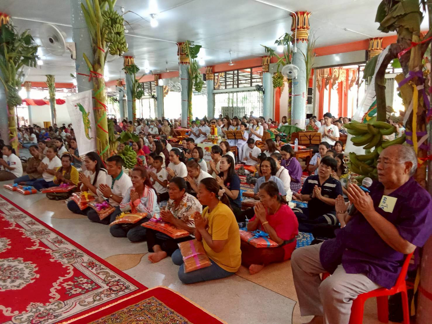 ภาพร่วมพิธีกรรมวัดเขาวงจินดาราม (วัดบ่อพลอย)