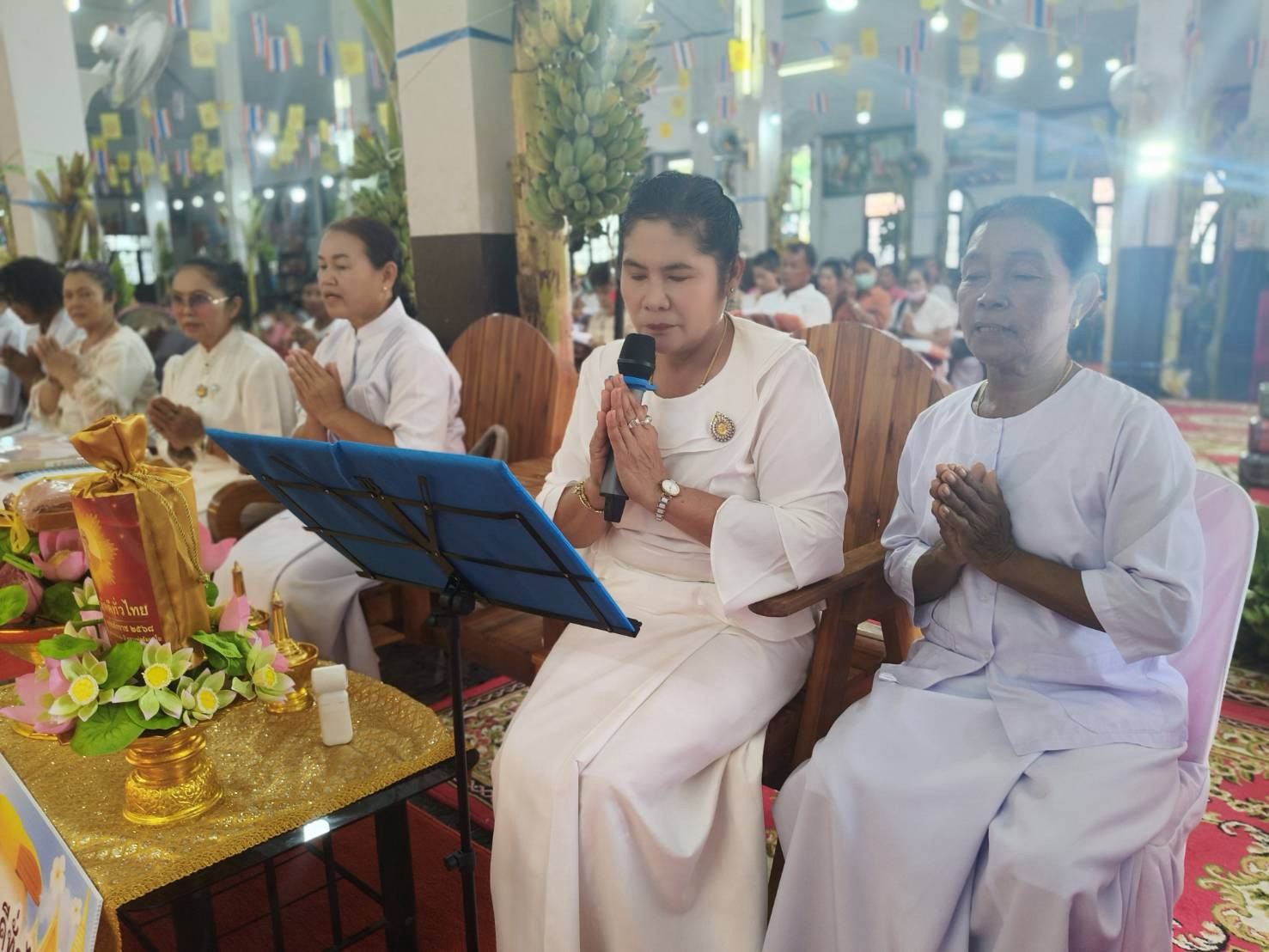 ภาพกล่าวคำถวายกฐินวัดซ้องสาธุการ