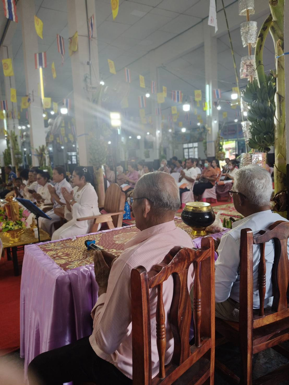 ภาพร่วมพิธีกรรมวัดซ้องสาธุการ
