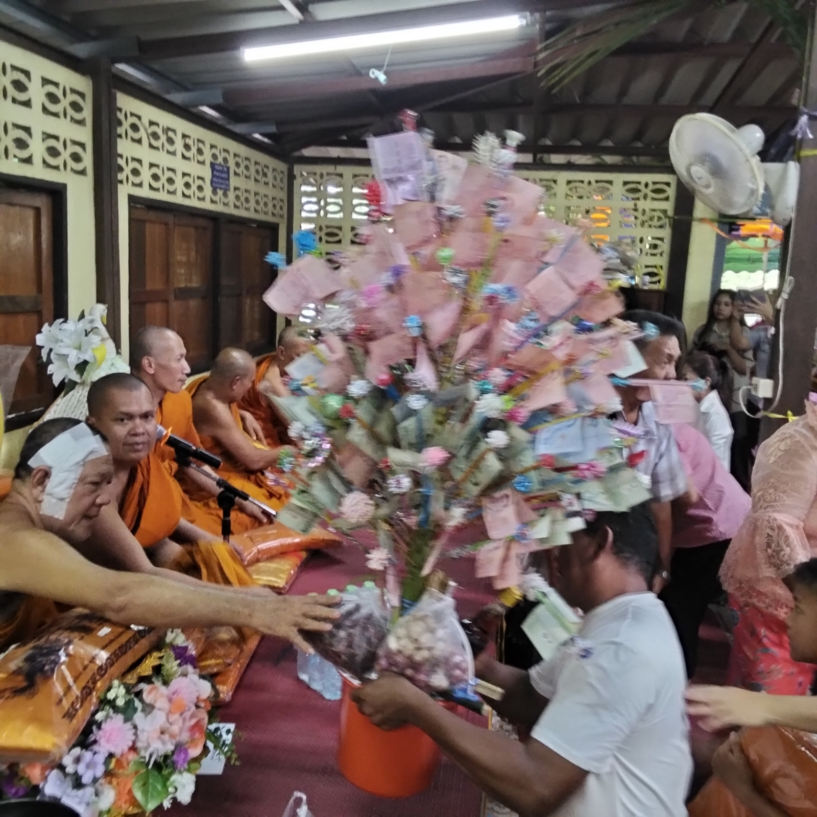 ภาพร่วมพิธีกรรมสำนักสงฆ์วังกุลา