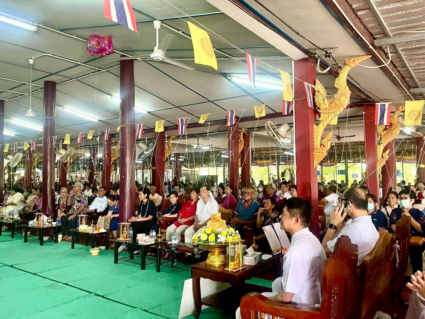 ภาพร่วมพิธีกรรมวัดถ้ำมุนีนาถ