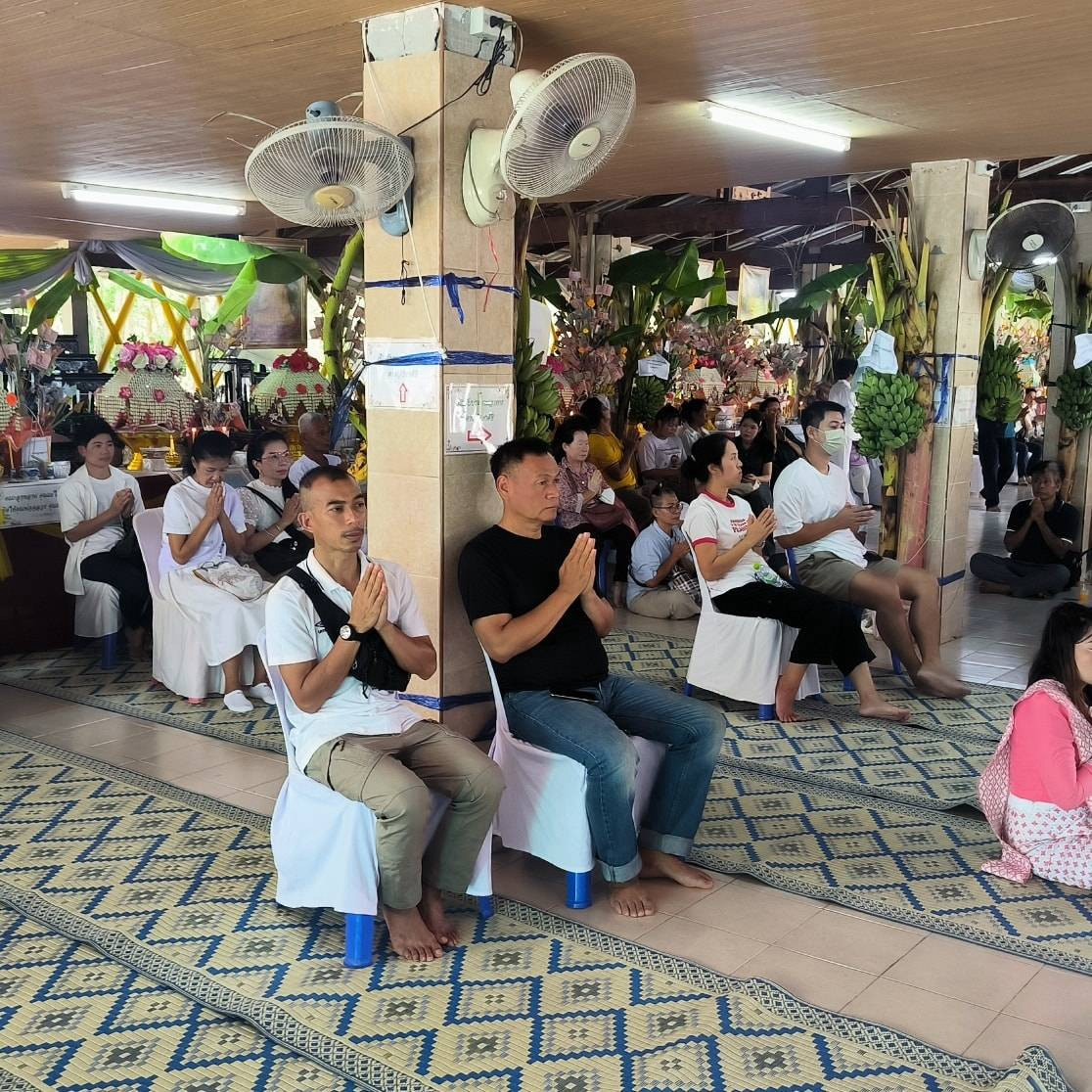 ภาพร่วมพิธีกรรมวัดท่าเสด็จ