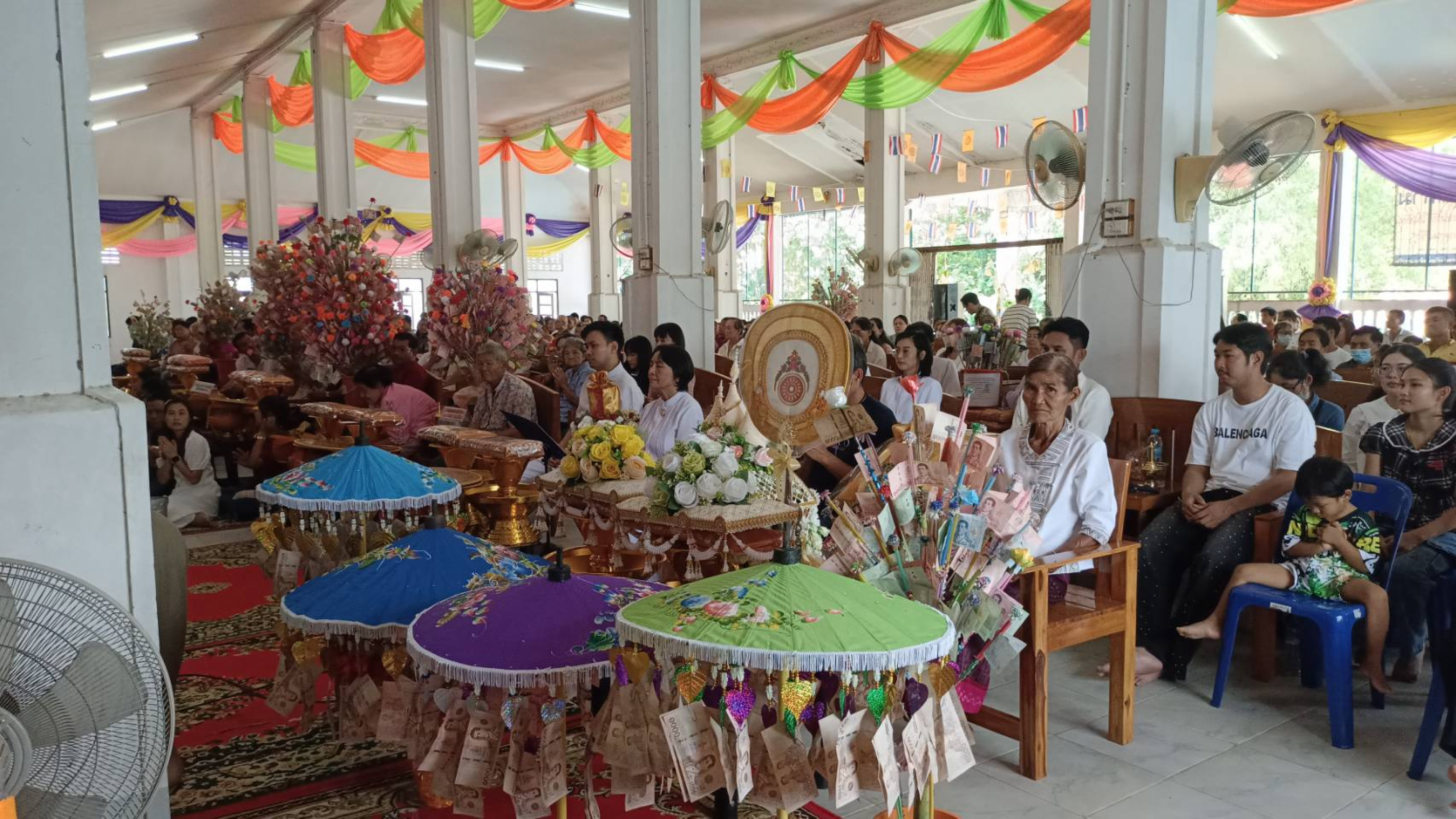 ภาพร่วมพิธีกรรมวัดหนองสองห้องผาสุการาม