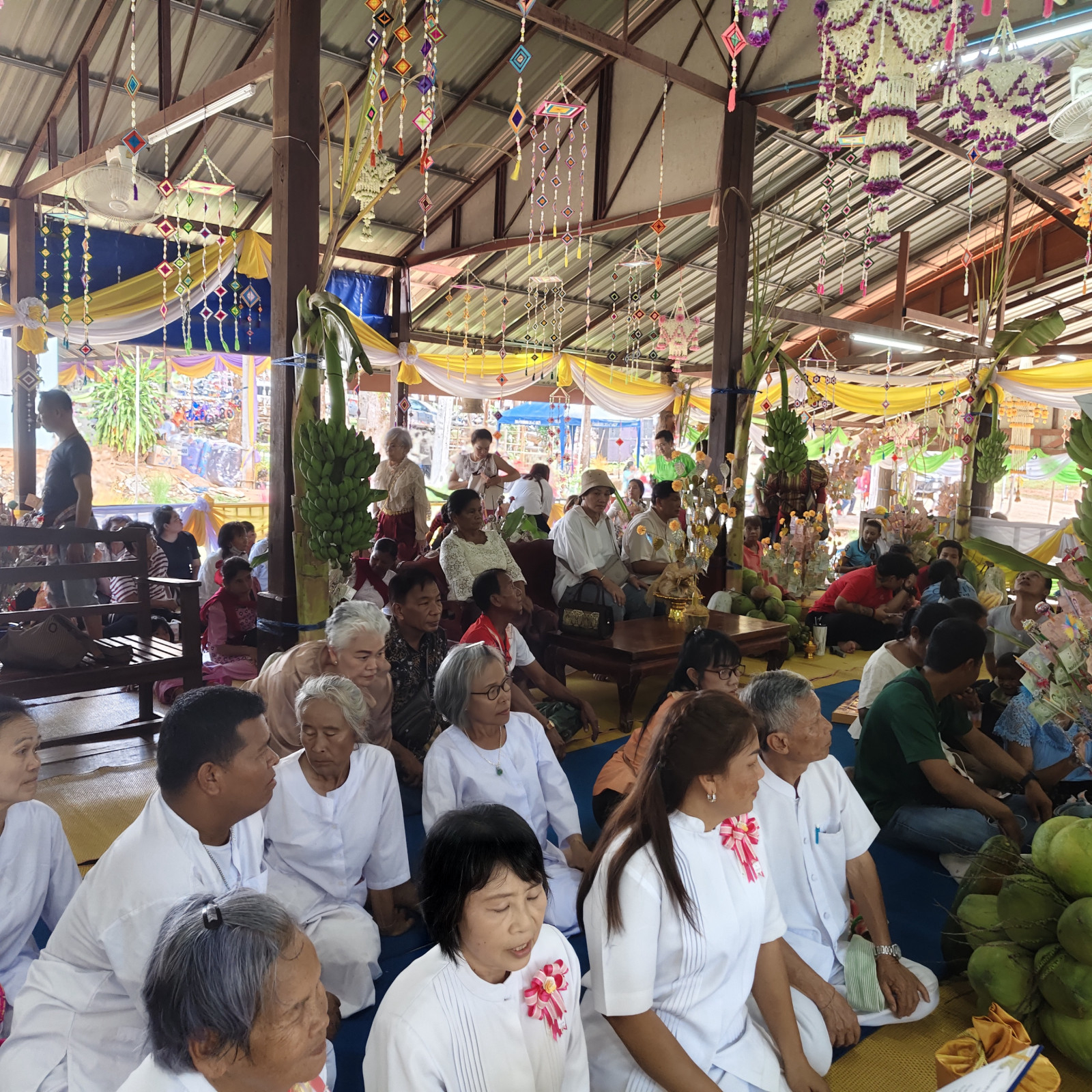 ภาพร่วมพิธีกรรมวัดมัชฌิมวนาราม