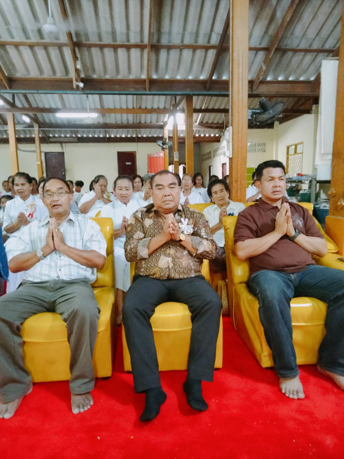 ภาพร่วมพิธีกรรมวัดห้วยเจริญ