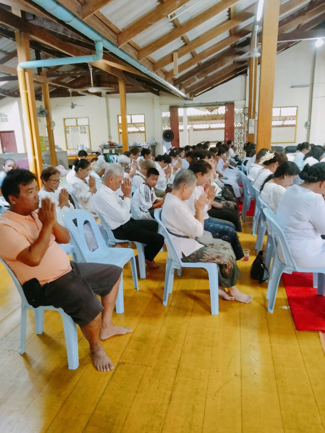 ภาพร่วมพิธีกรรมวัดห้วยเจริญ