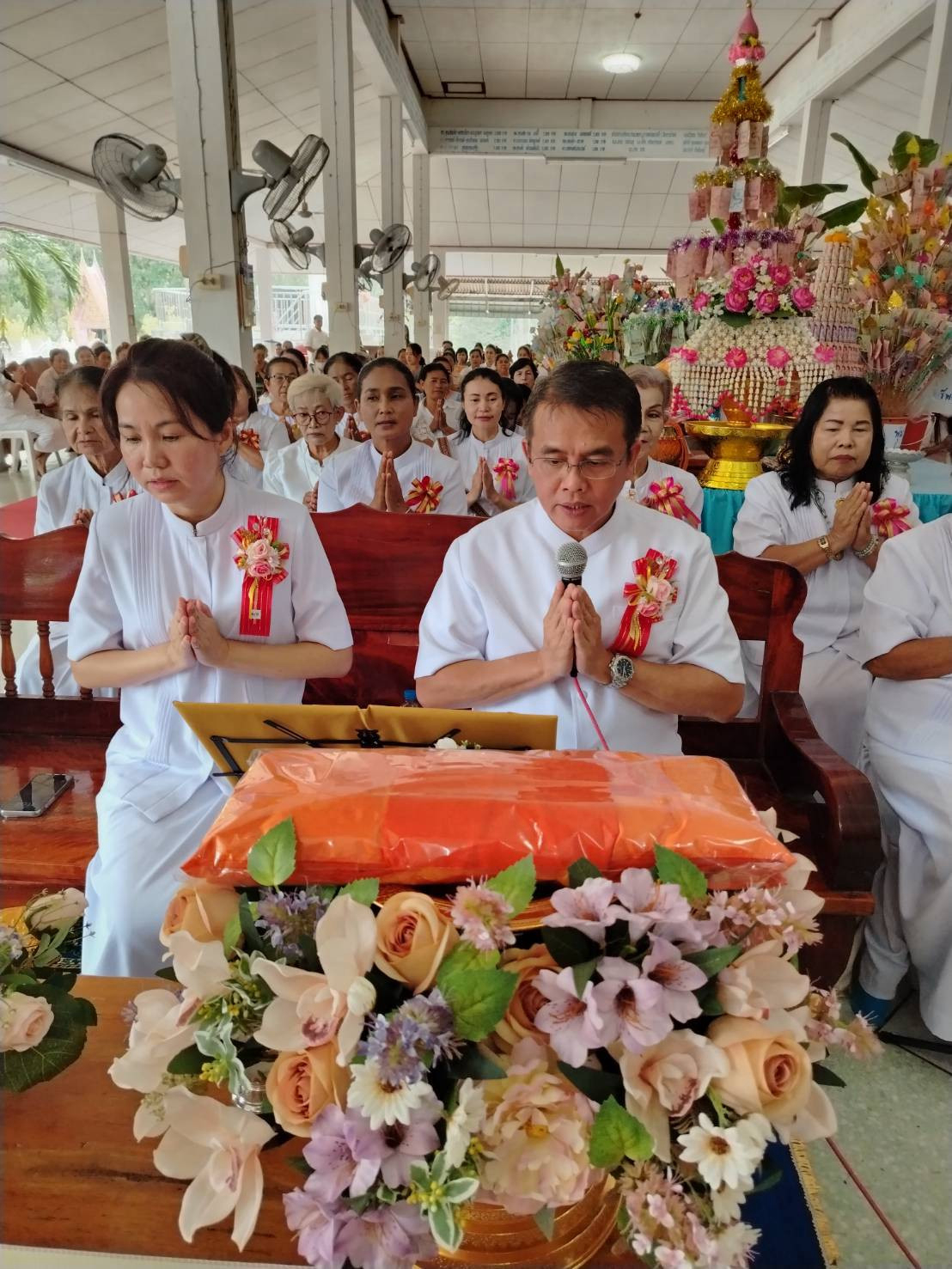 ภาพกล่าวคำถวายกฐินวัดห้วยไก่ต่อ