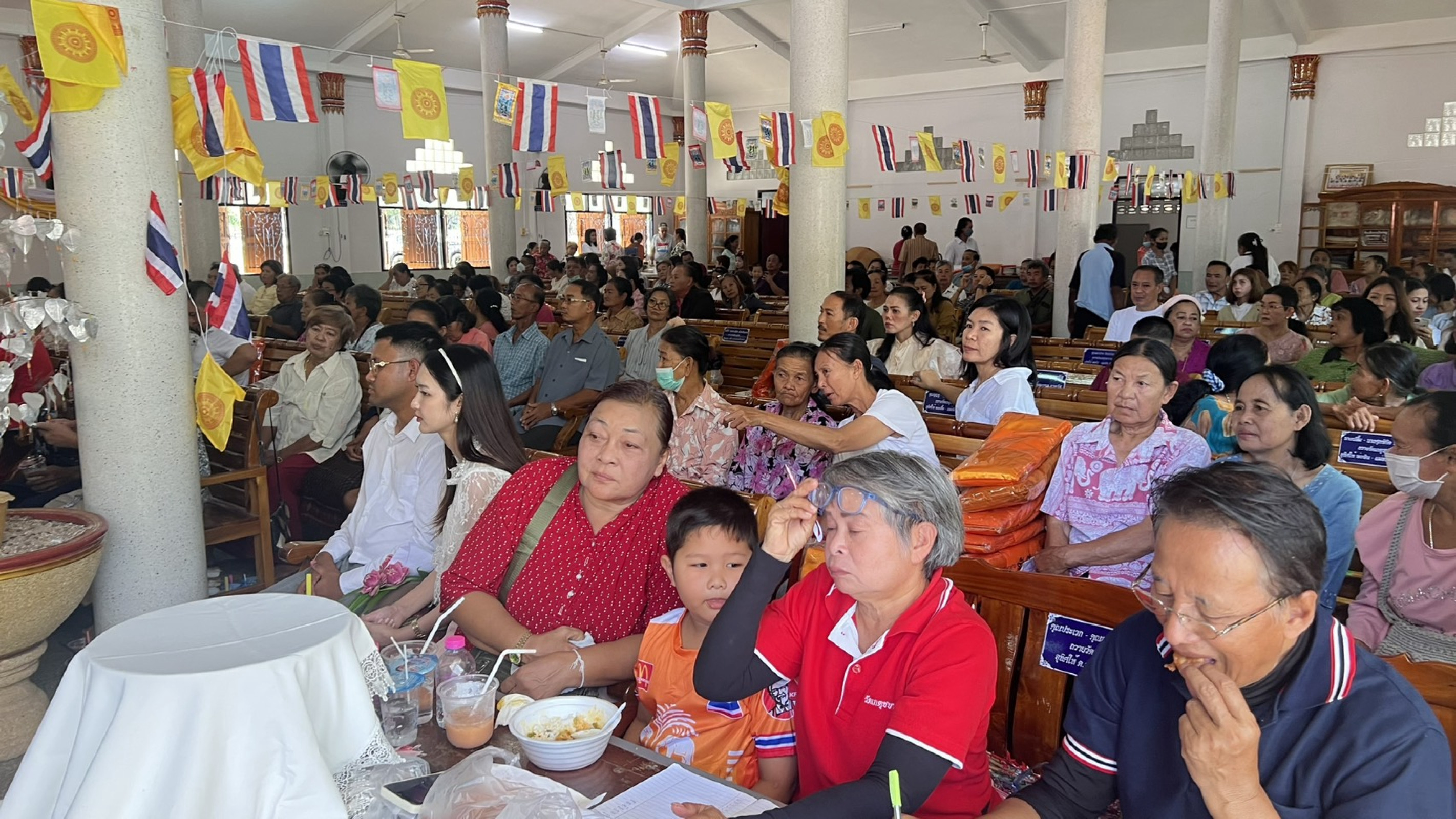ภาพร่วมพิธีกรรมวัดเกตชยาราม