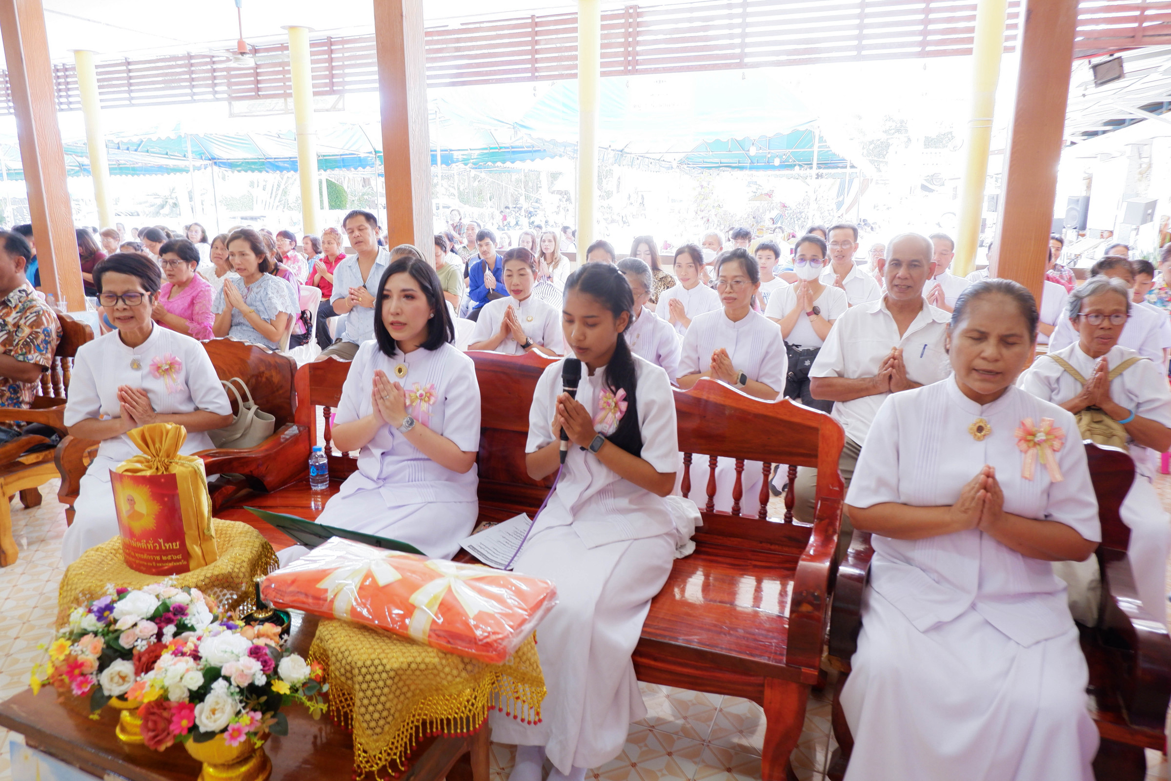 ภาพร่วมพิธีกรรมวัดเขาราษฎร์บำรุง