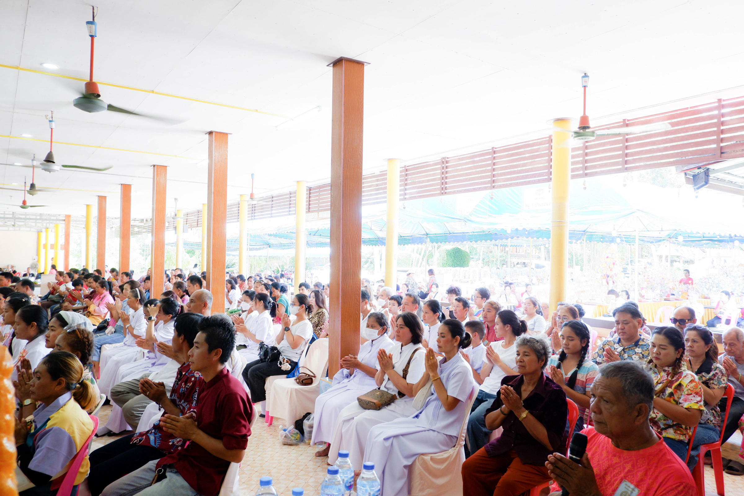 ภาพร่วมพิธีกรรมวัดเขาราษฎร์บำรุง