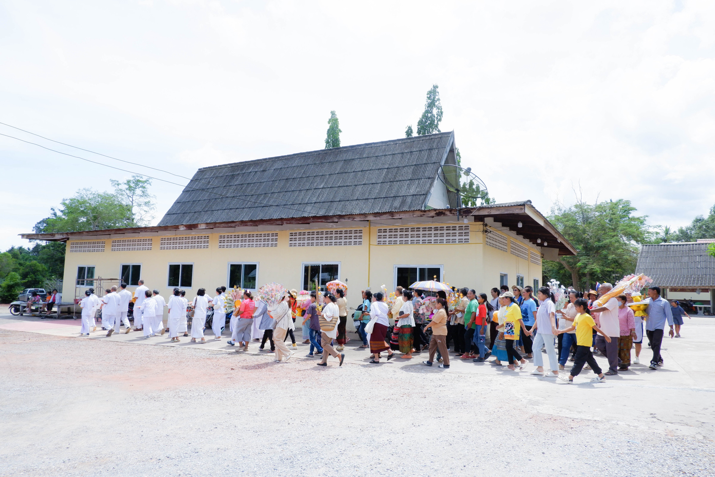 ภาพร่วมพิธีกรรมวัดดอนอารีย์