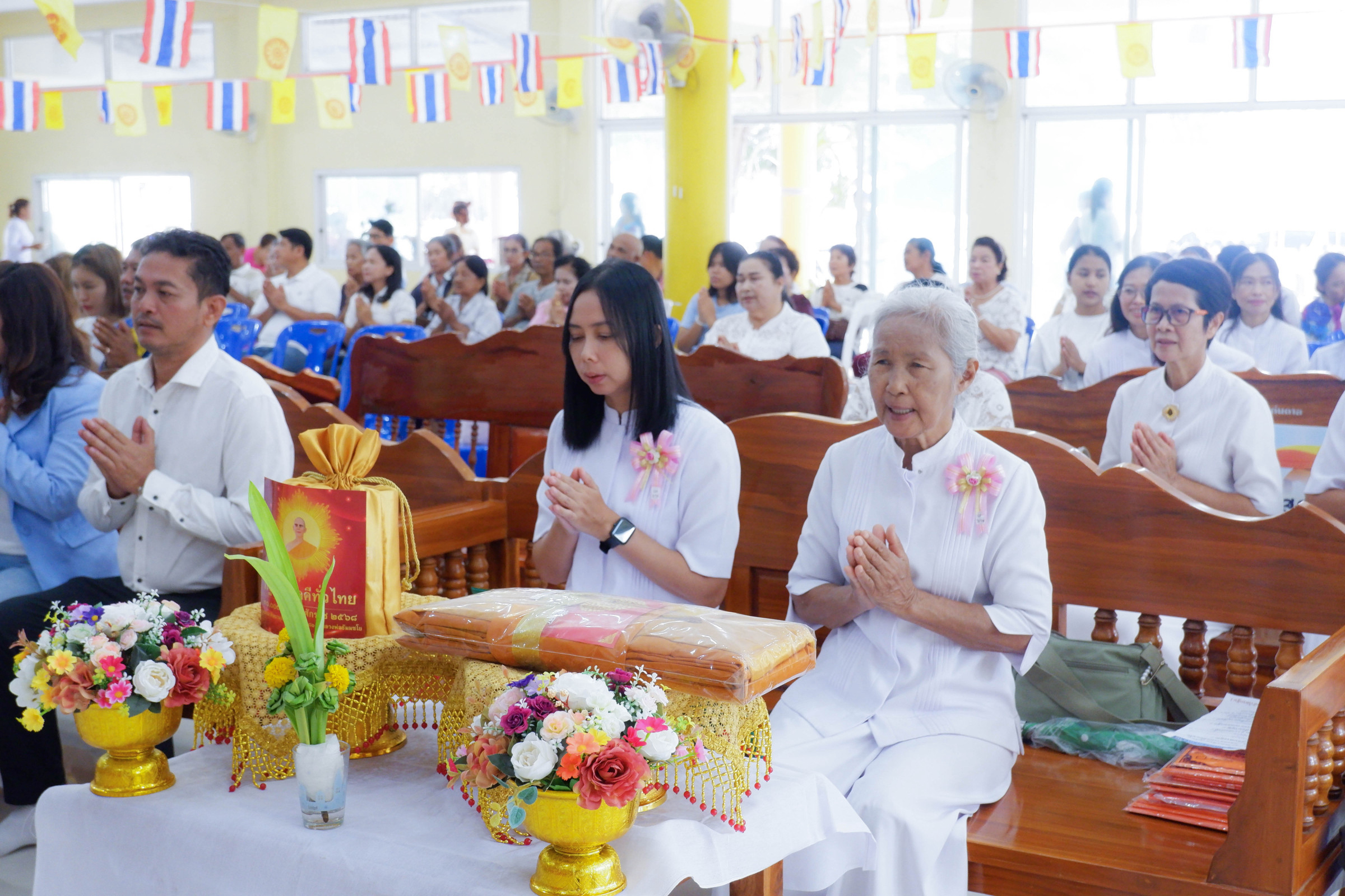 ภาพร่วมพิธีกรรมสำนักสงฆ์ดอนต้นตาล