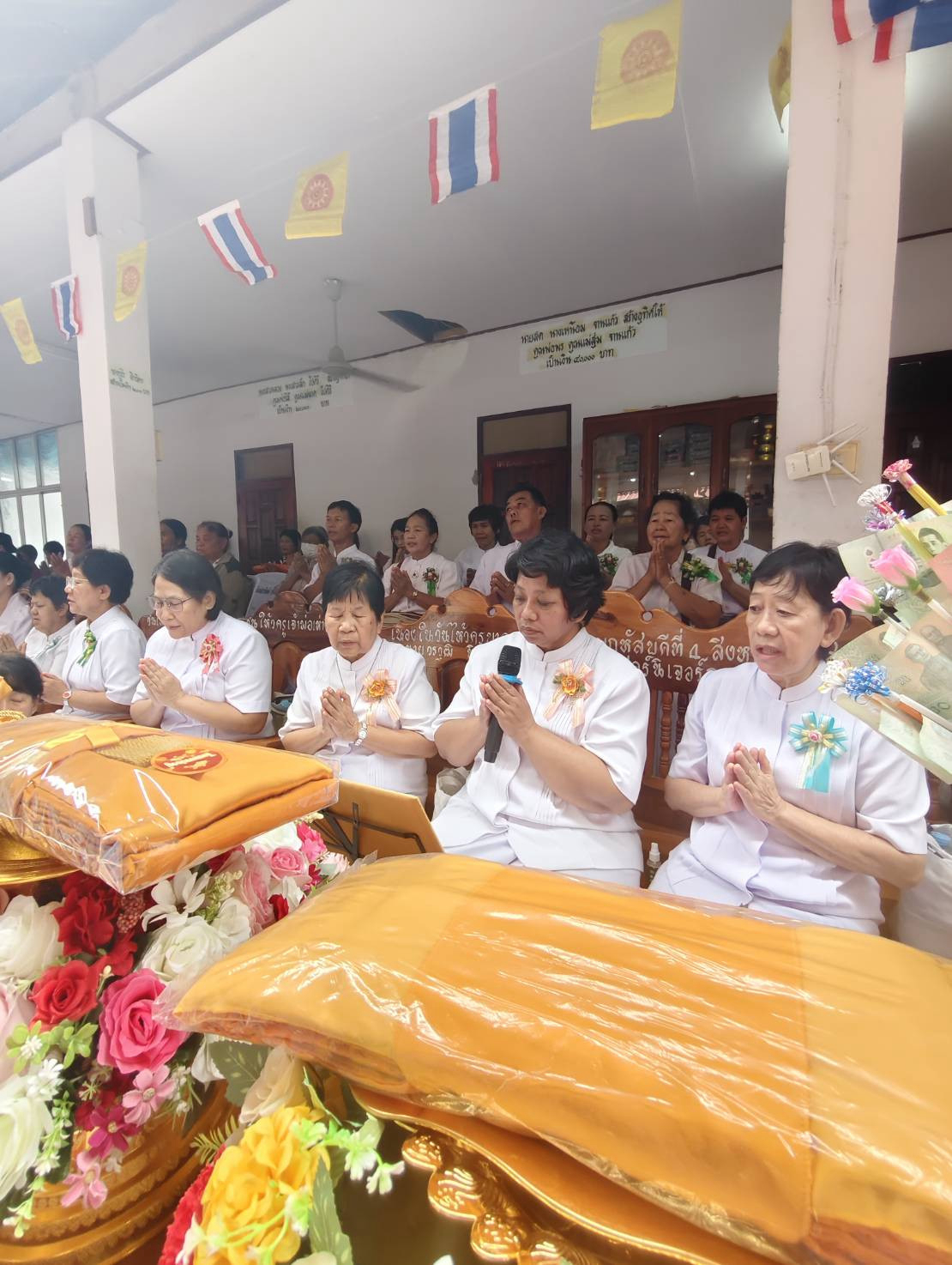 ภาพร่วมพิธีกรรมวัดนิคมสามัคคี (หนองเสือ)