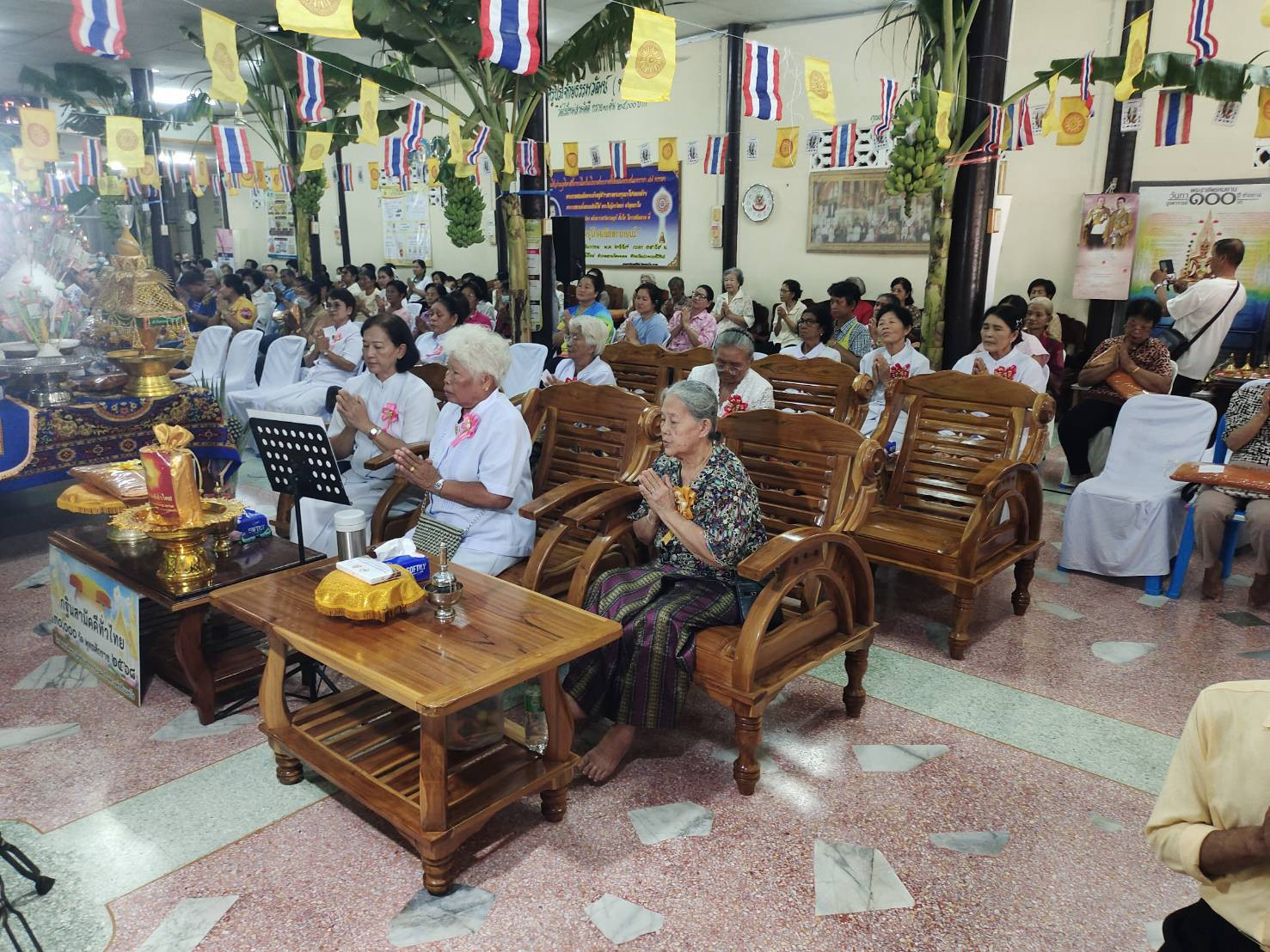 ภาพร่วมพิธีกรรมวัดทุ่งประดู่