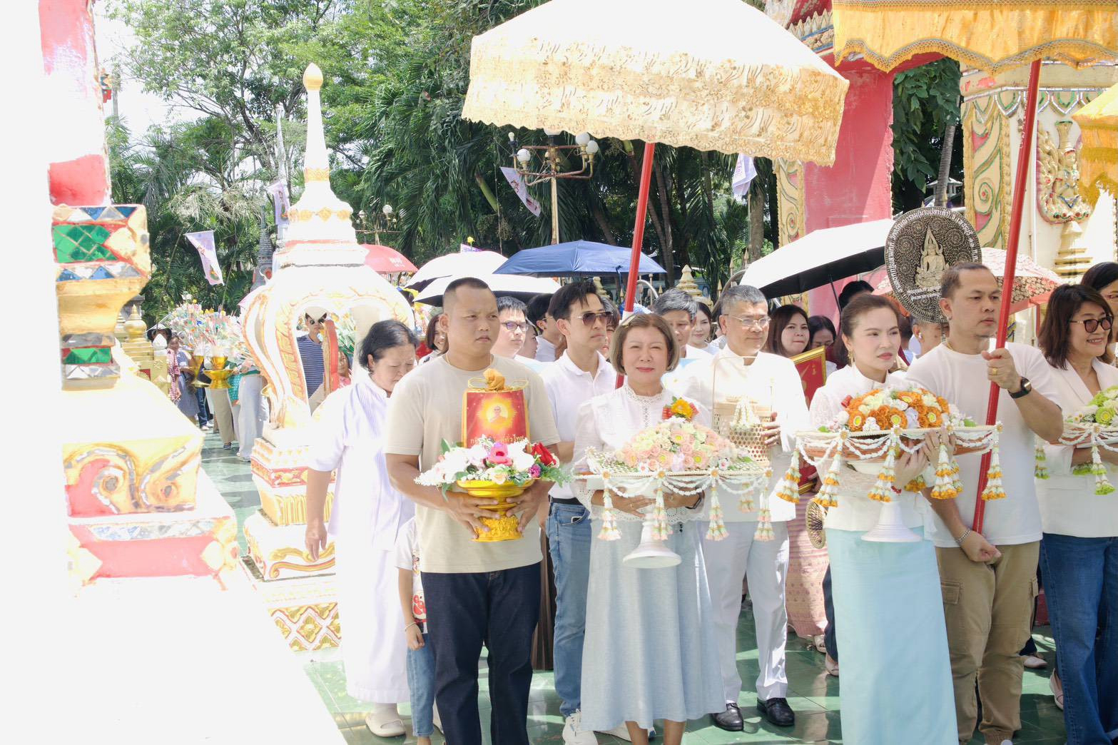 ภาพร่วมขบวนกฐินวัดอรัญญาราม