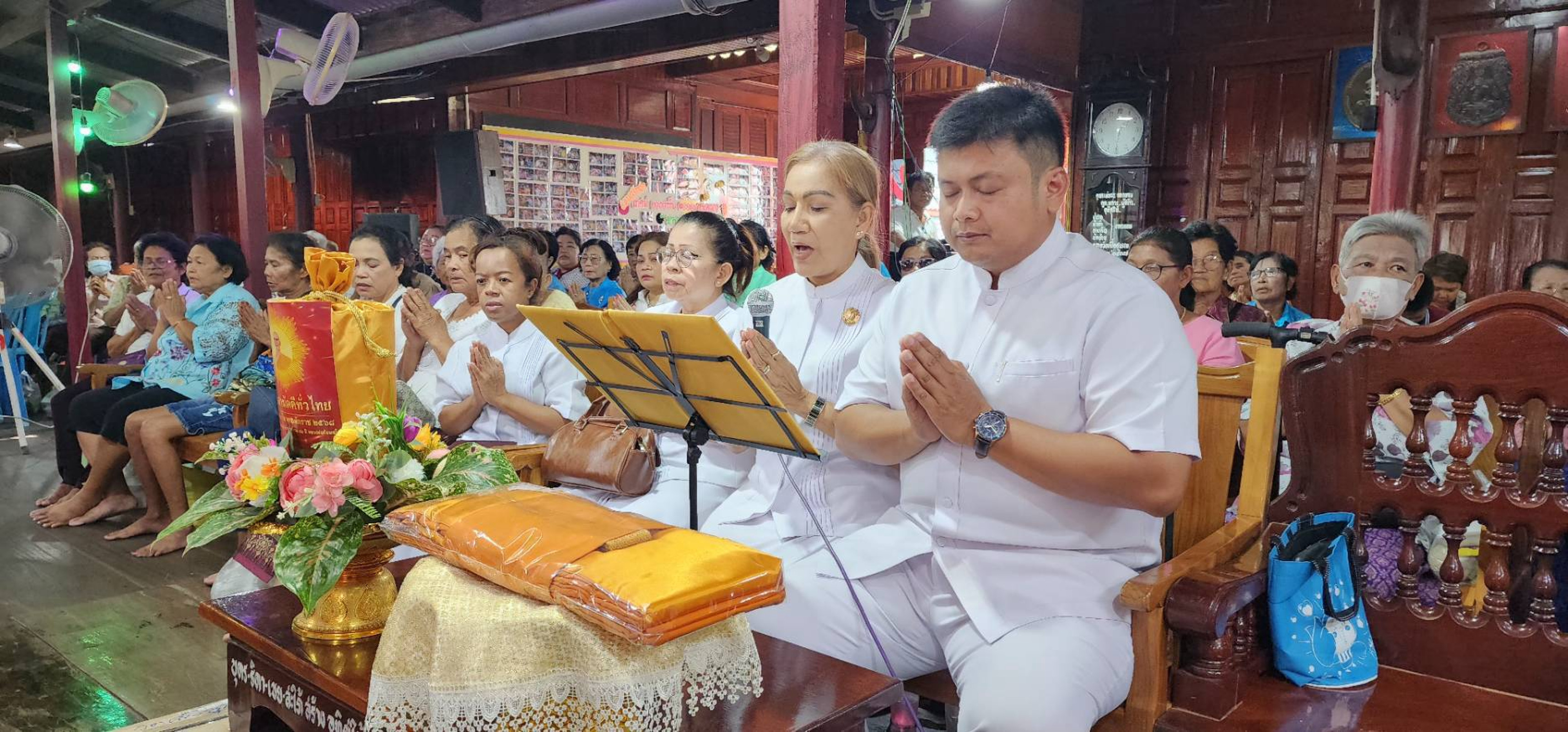 ภาพกล่าวคำถวายกฐินวัดเฟื้อสุธรรม