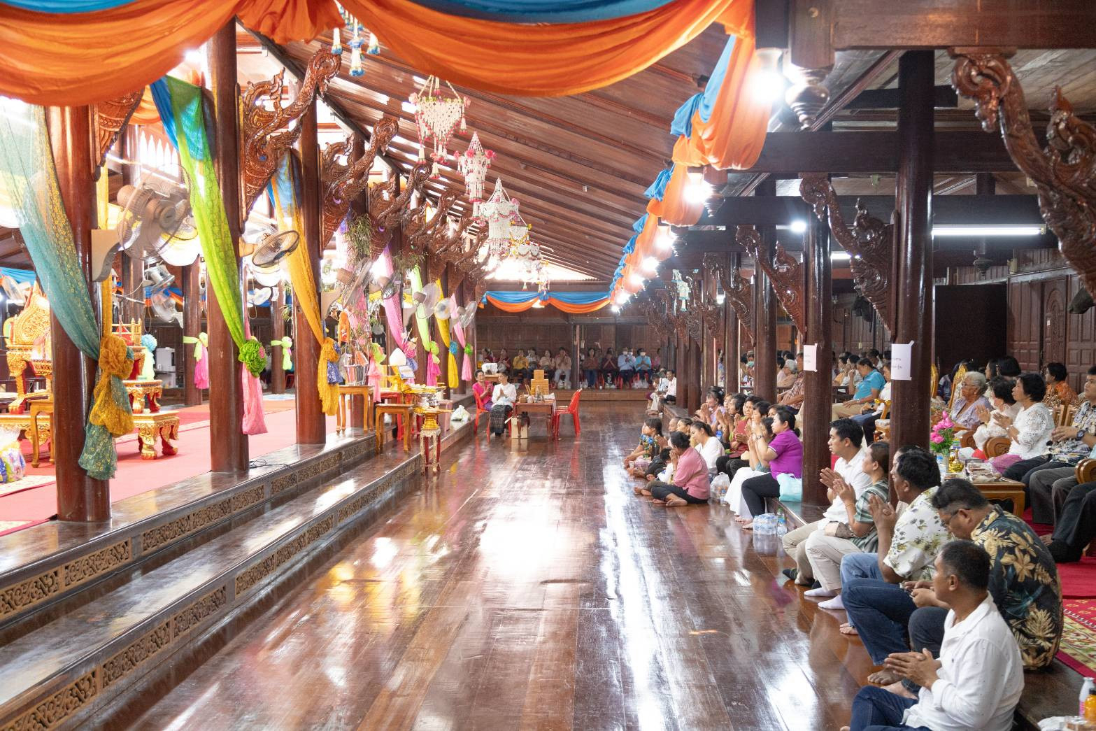 ภาพร่วมพิธีกรรมวัดราษฎร์ศรัทธา