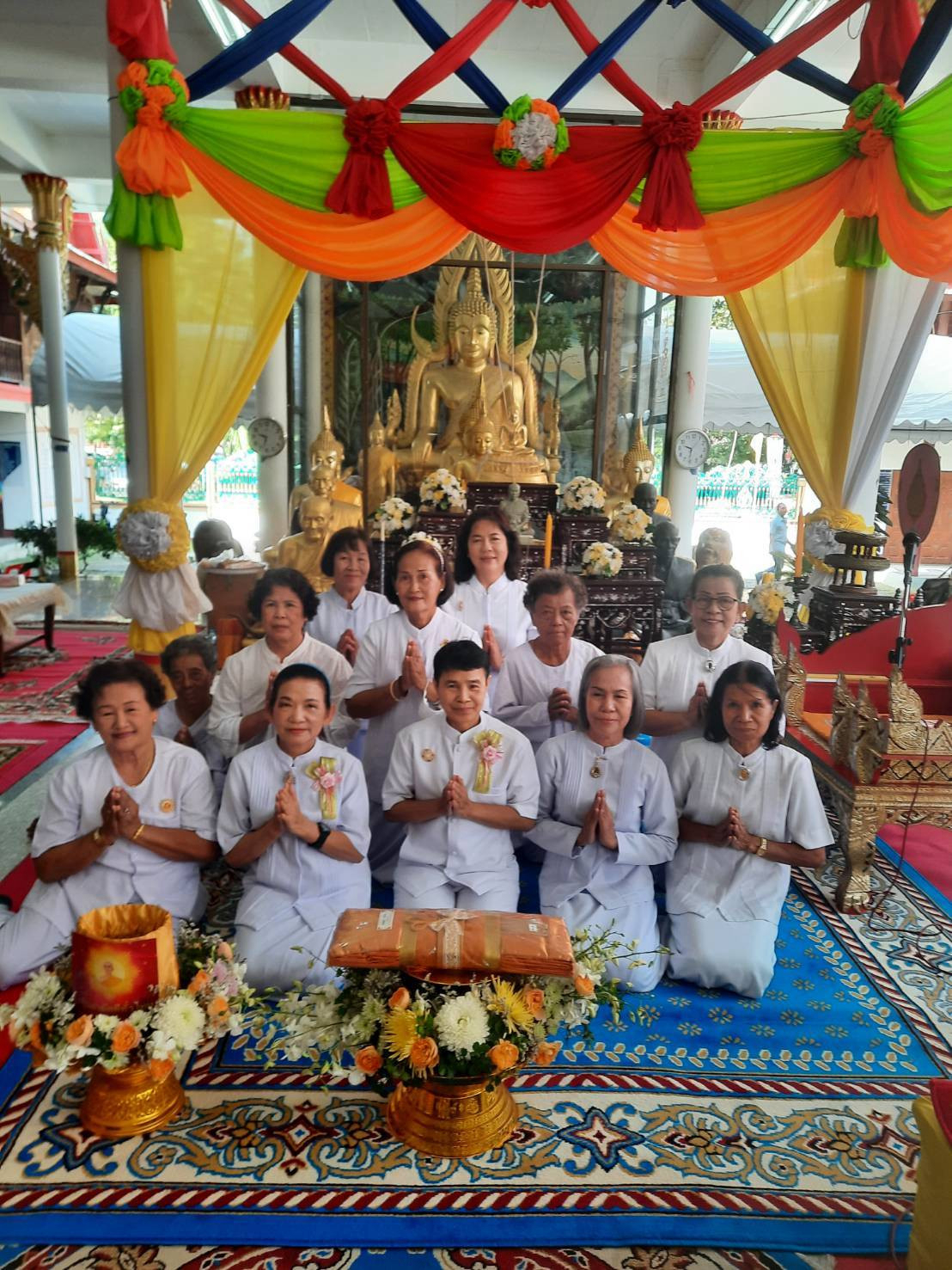 ภาพร่วมพิธีกรรมวัดบ้านกล้วย