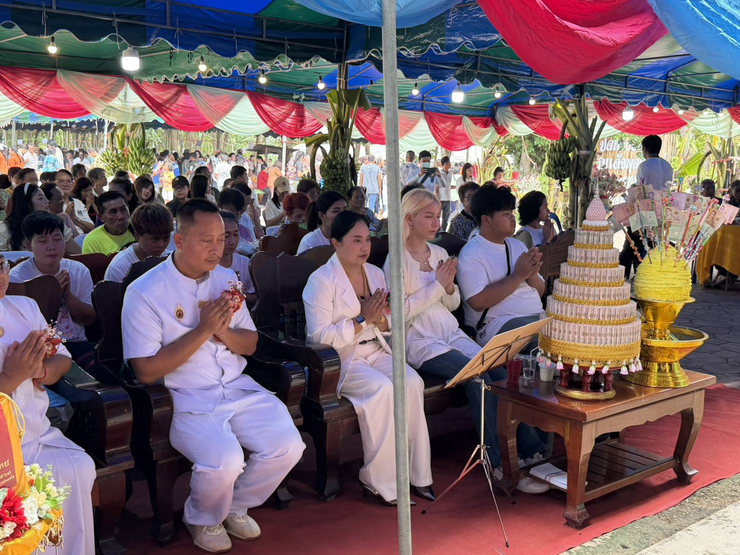 ภาพร่วมพิธีกรรมวัดยางน้ำกลัดใต้