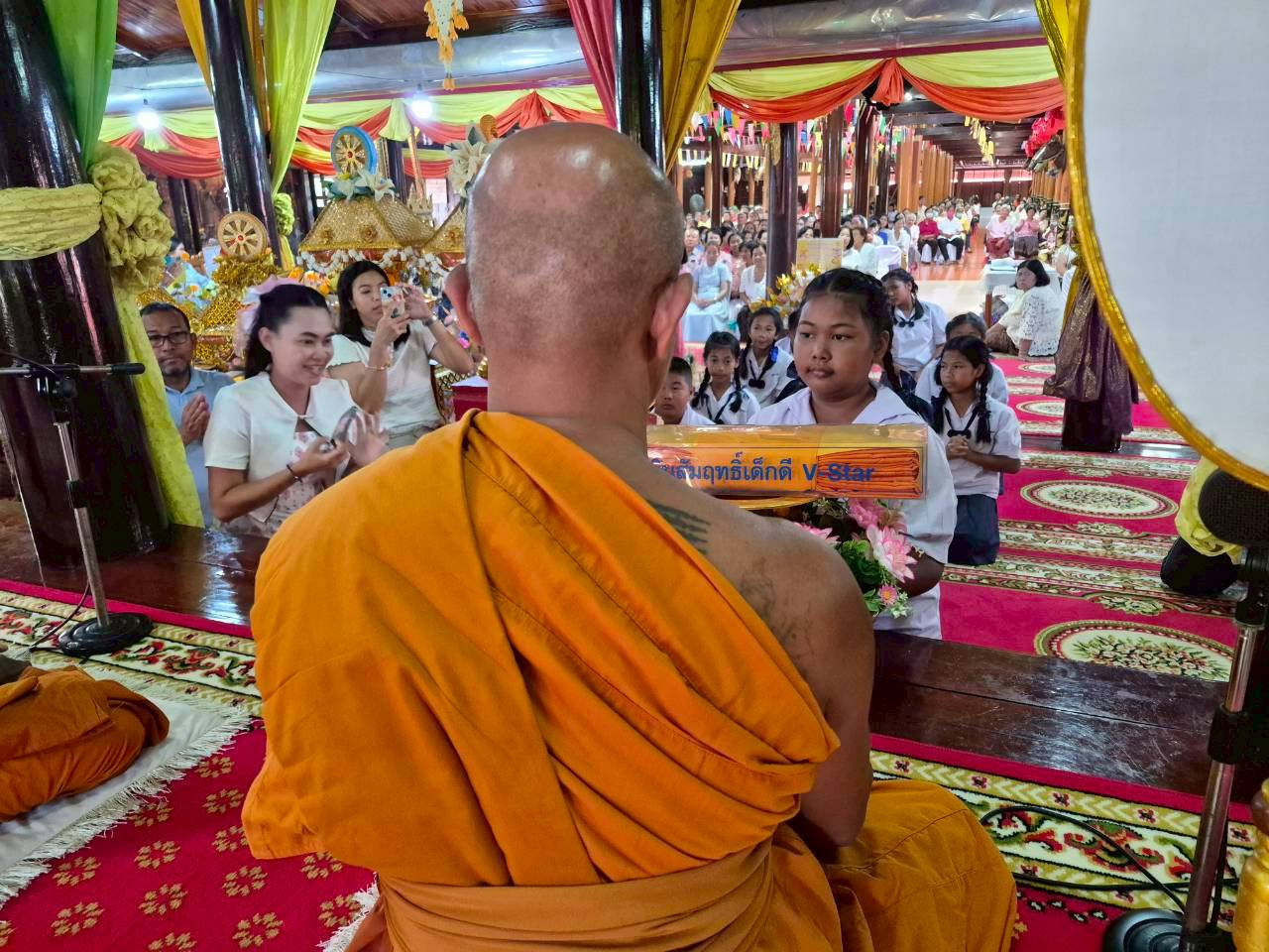 ภาพร่วมพิธีกรรมวัดถิ่นปุรา