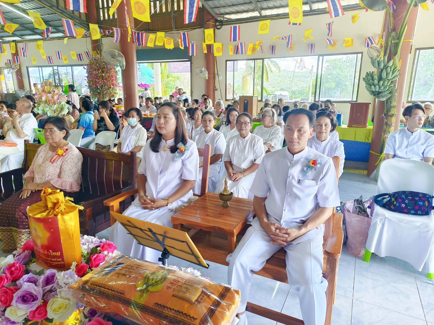 ภาพร่วมพิธีกรรมวัดไทรทองพัฒนา