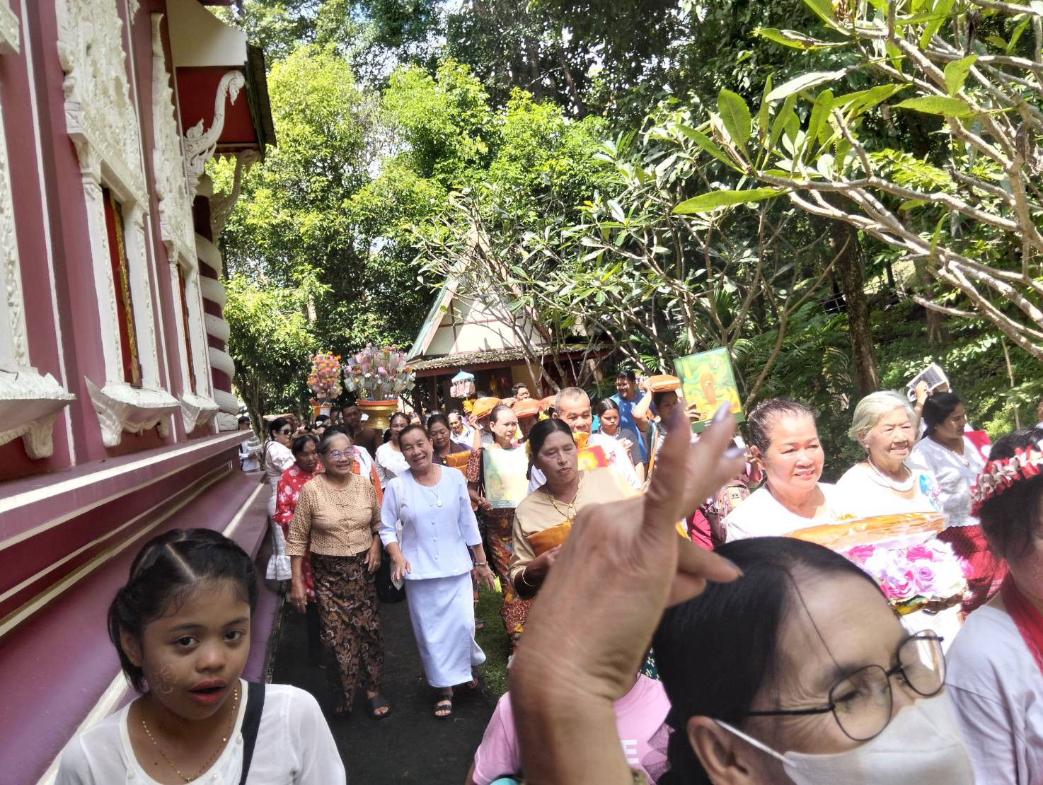 ภาพร่วมพิธีกรรมวัดพุตะเคียน