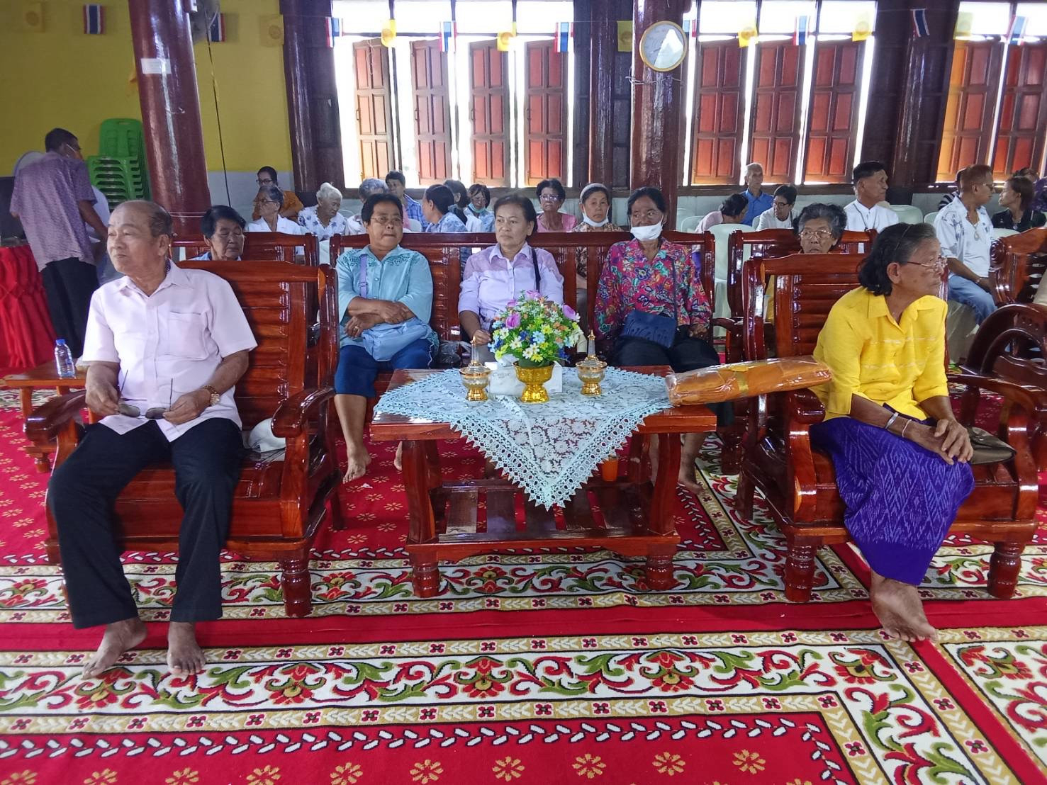 ภาพร่วมพิธีกรรมวัดเกาะลอยอุดมเอกธาราม