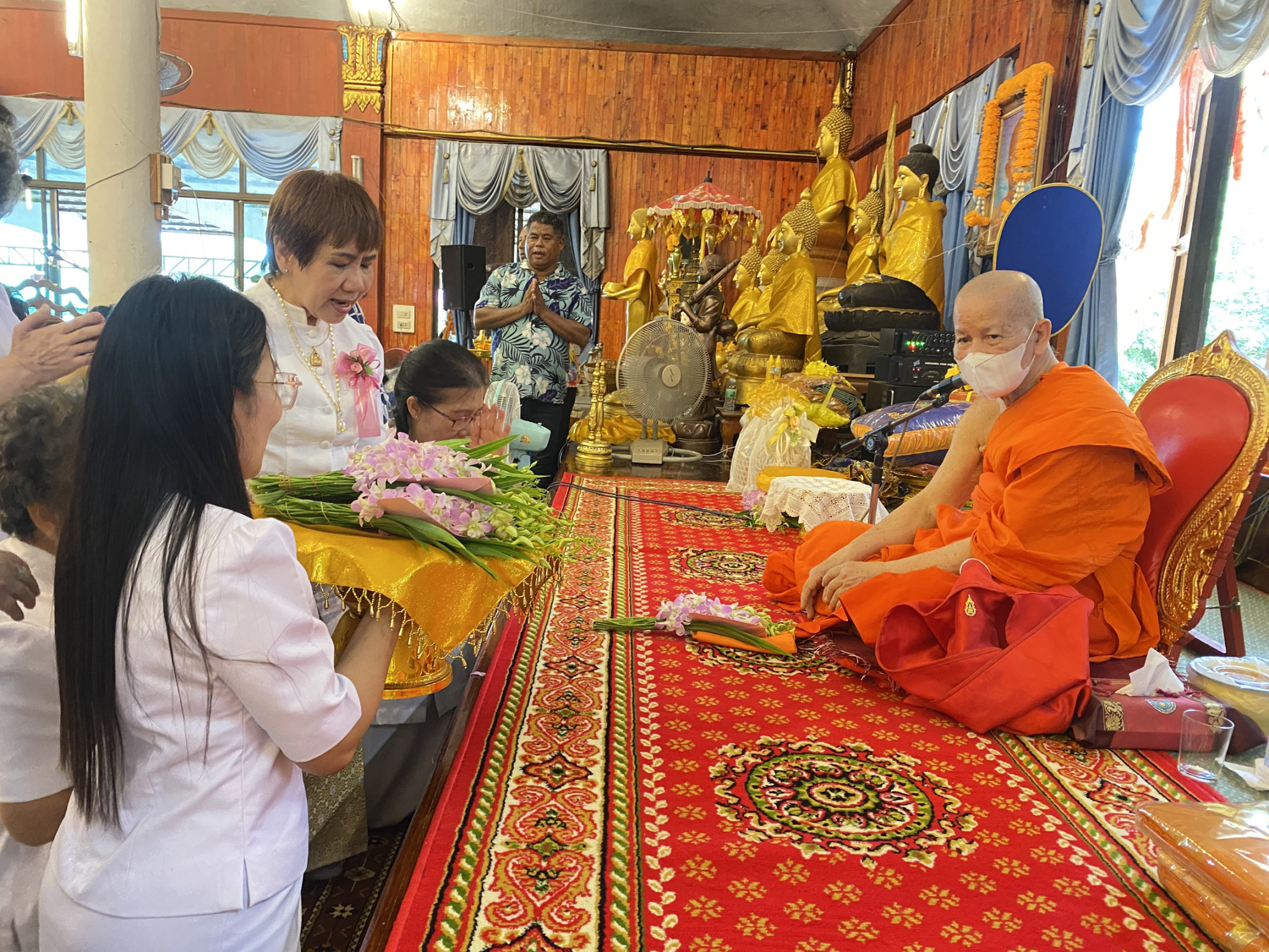 ภาพร่วมพิธีกรรมวัดสมถะ