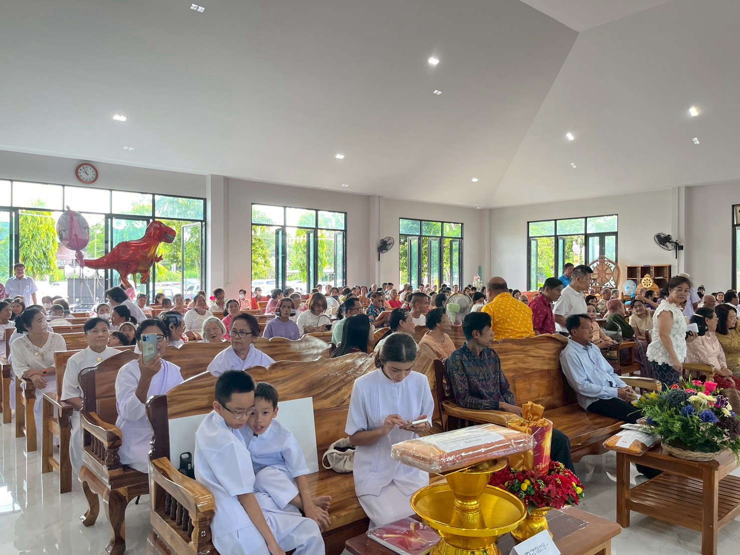 ภาพร่วมพิธีกรรมวัดประเสริฐราษฎร์รังสรรค์