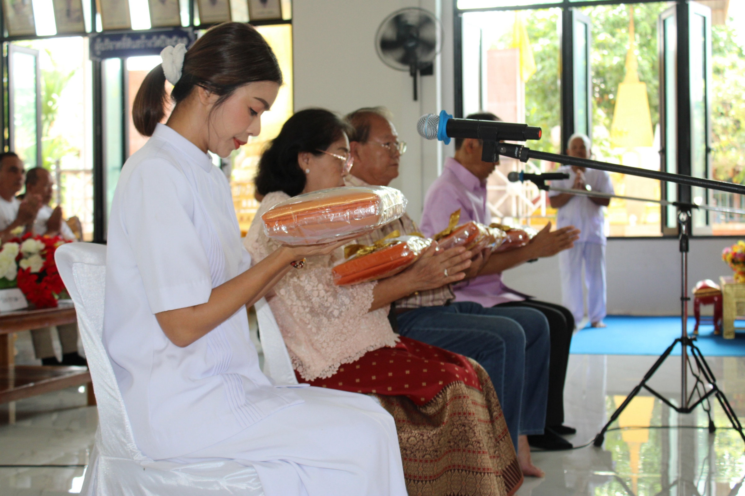 ภาพร่วมพิธีกรรมวัดประเสริฐราษฎร์รังสรรค์