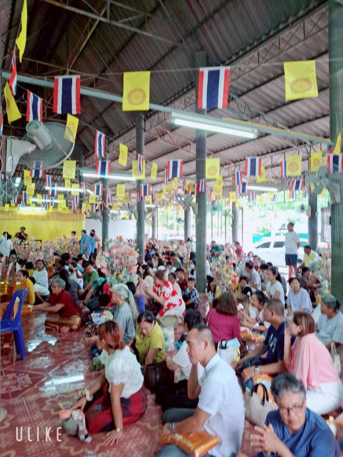 ภาพร่วมพิธีกรรมวัดโป่งเจ็ด