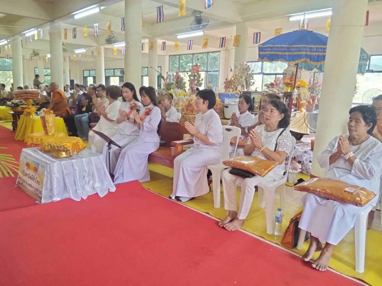 ภาพร่วมพิธีกรรมวัดห้วยผากเทพประทานพร