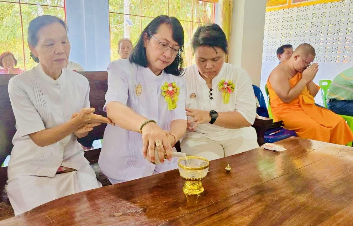 ภาพร่วมพิธีกรรมสำนักสงฆ์ท่าอีปะ