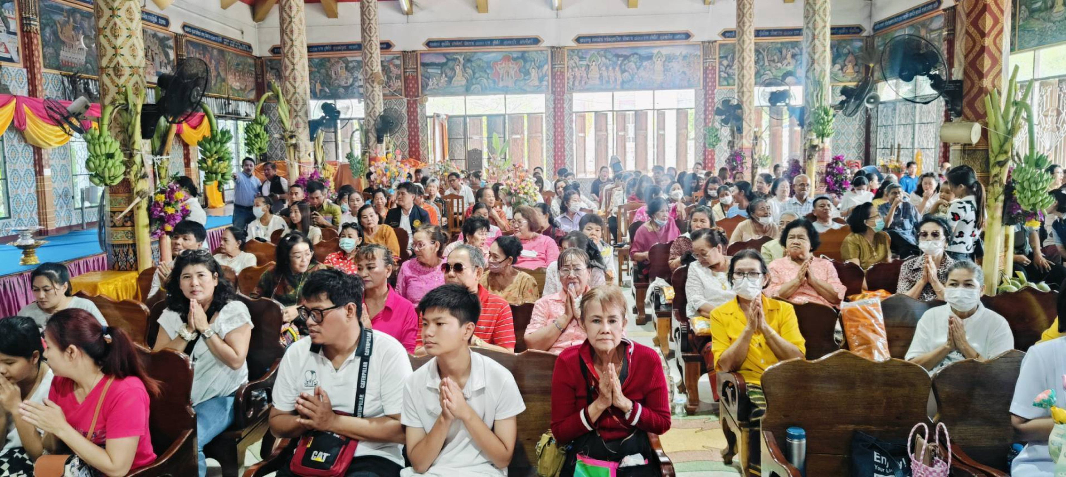 ภาพร่วมพิธีกรรมวัดโคกหม้อ