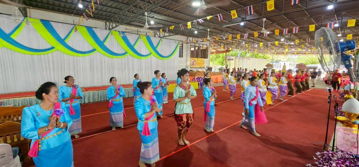 ภาพร่วมพิธีกรรมวัดโคกตับเป็ด