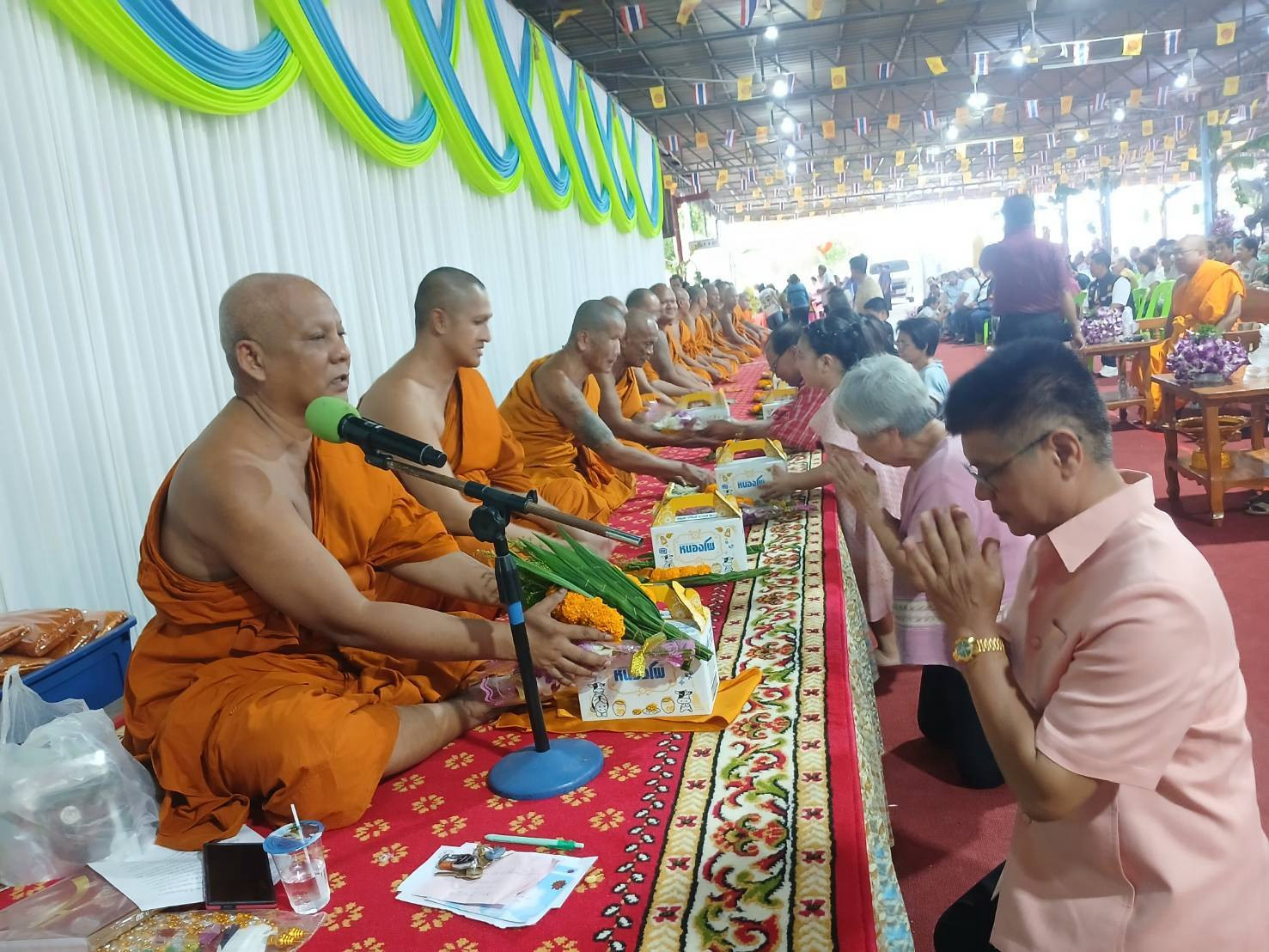 ภาพร่วมพิธีกรรมวัดโคกตับเป็ด