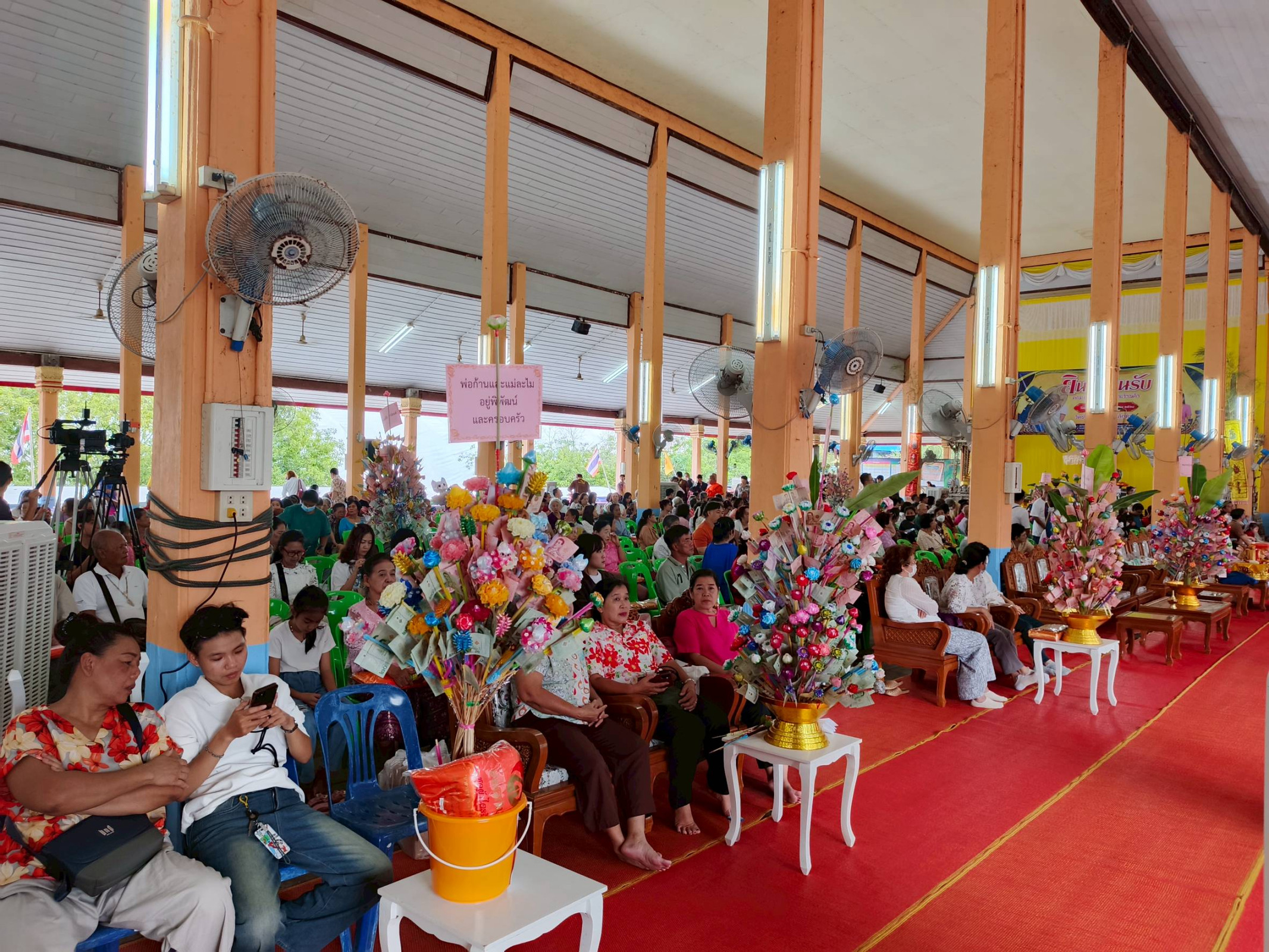 ภาพร่วมพิธีกรรมวัดปราสาทสิทธิ์