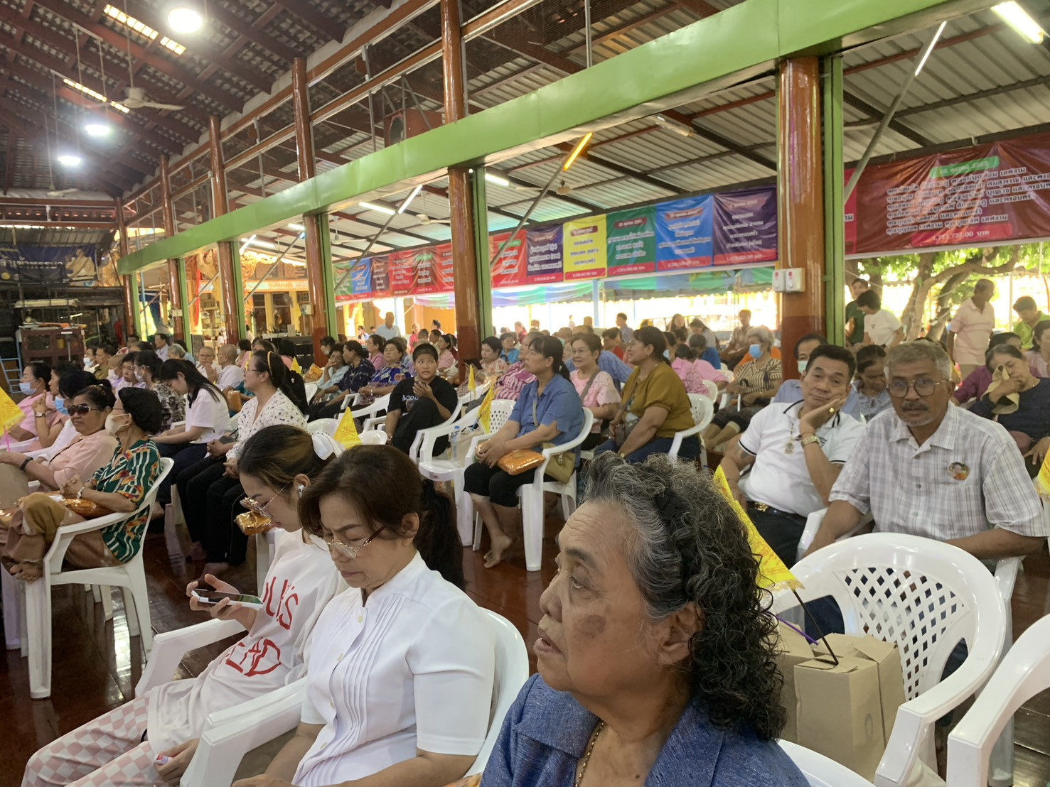 ภาพร่วมพิธีกรรมวัดเนกขัมมาราม