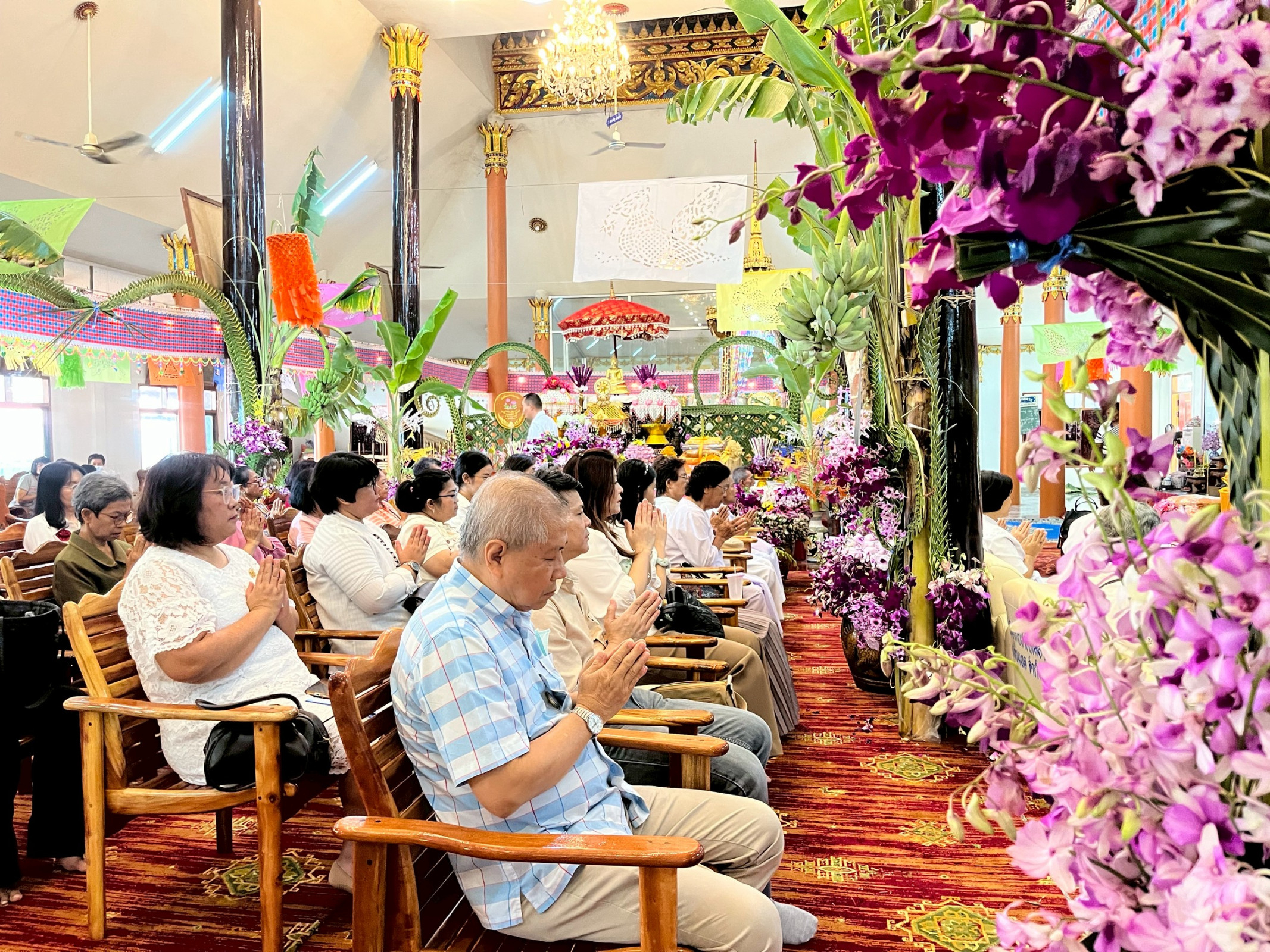 ภาพร่วมพิธีกรรมวัดม่วง