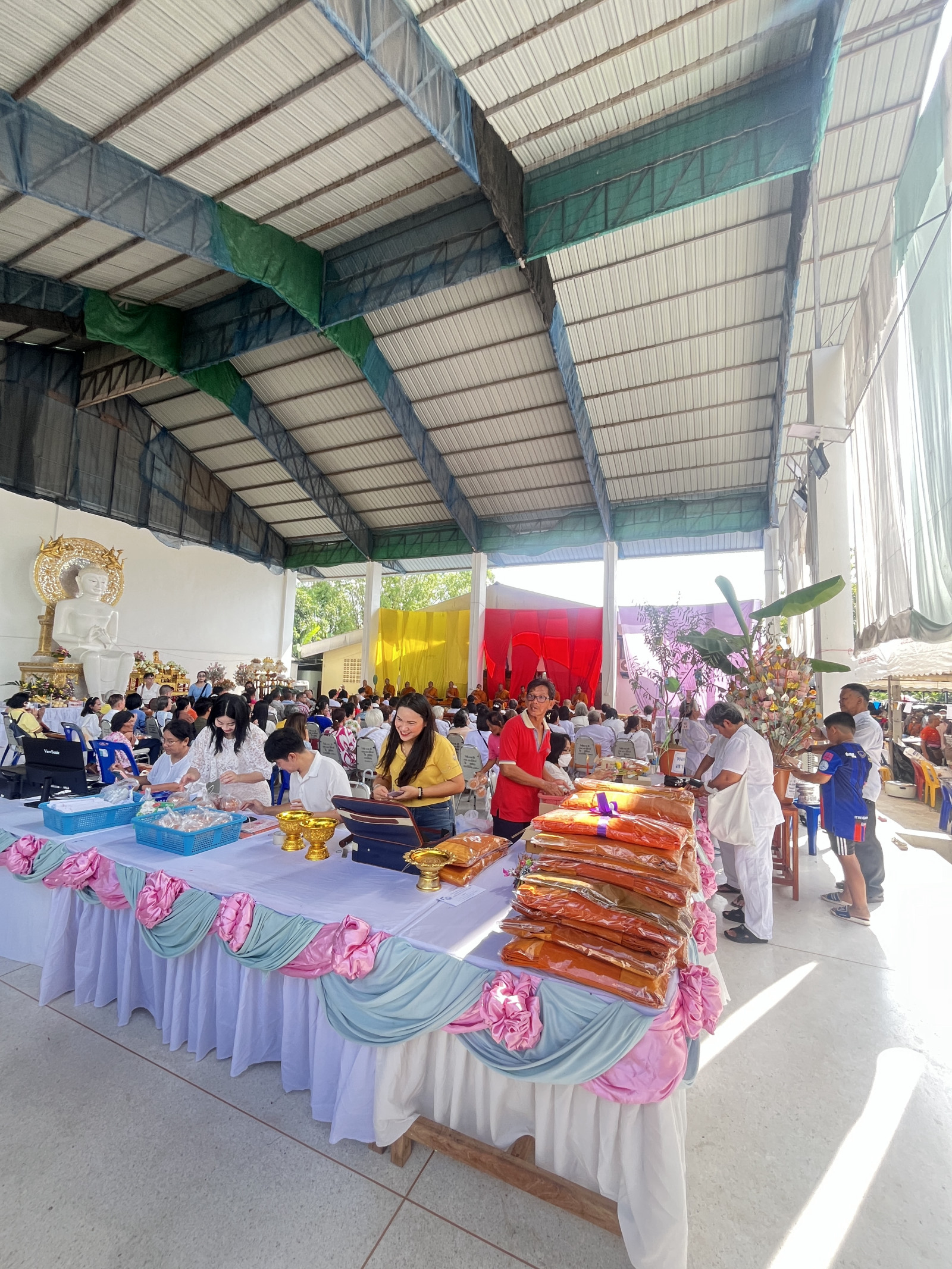 ภาพร่วมพิธีกรรมวัดไผ่ล้อม(เก่า)