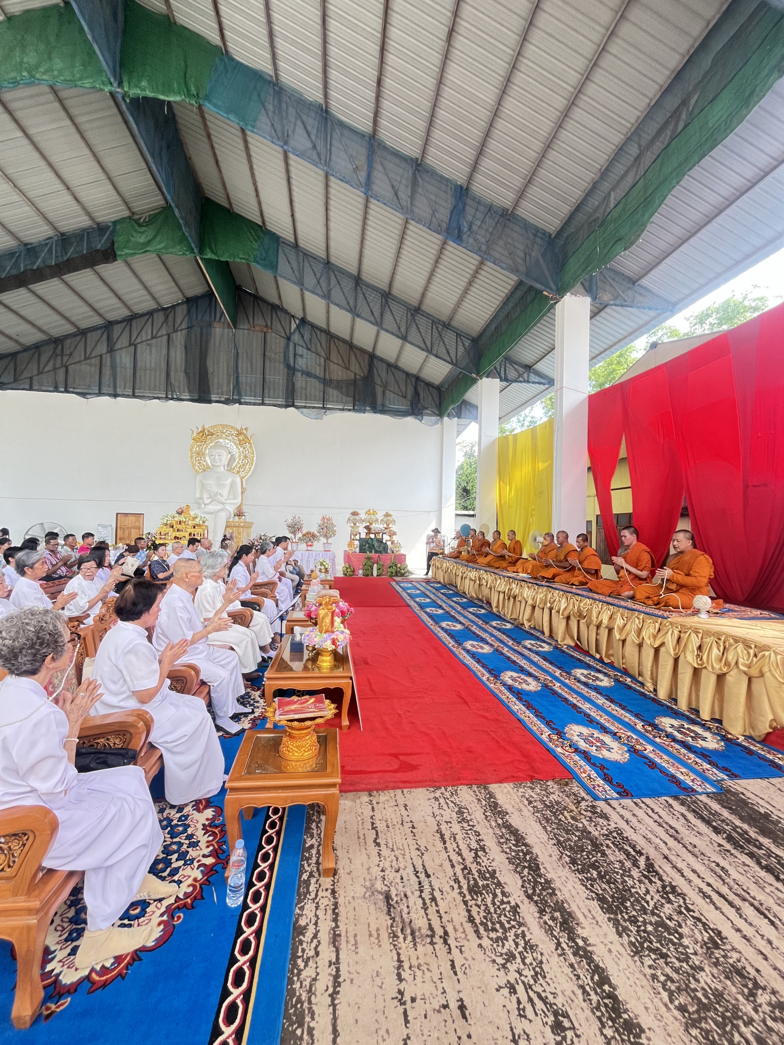 ภาพร่วมพิธีกรรมวัดไผ่ล้อม(เก่า)