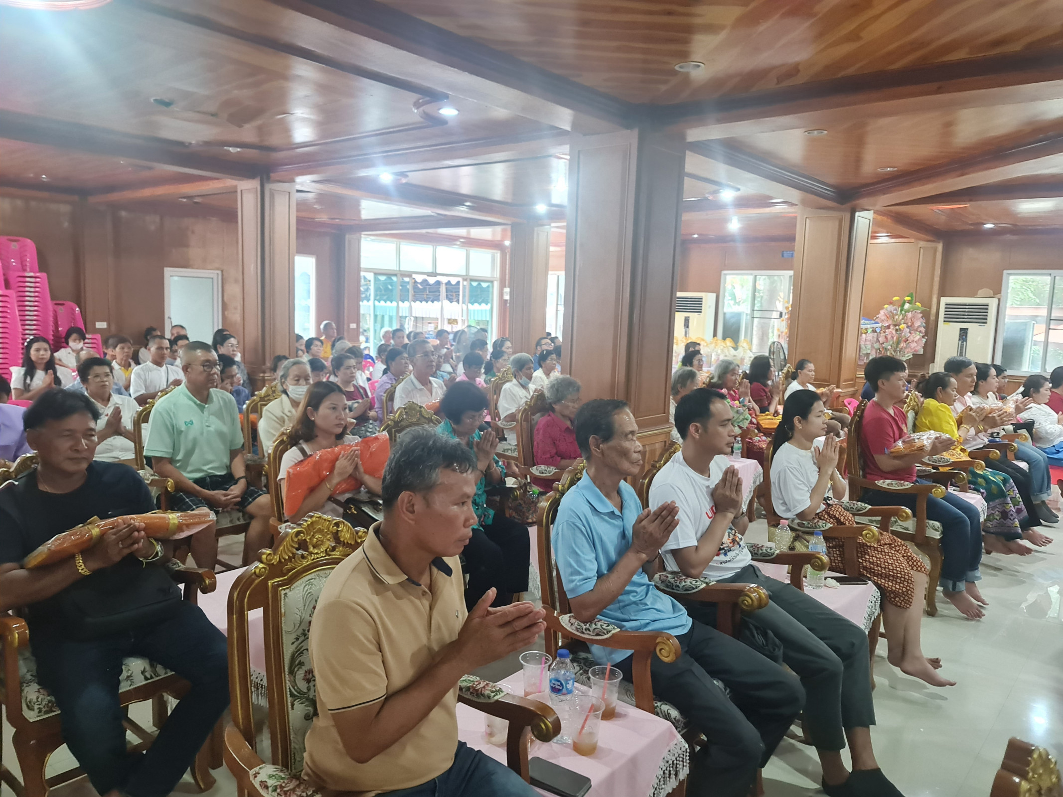 ภาพร่วมพิธีกรรมวัดเขากูบอินทาราม