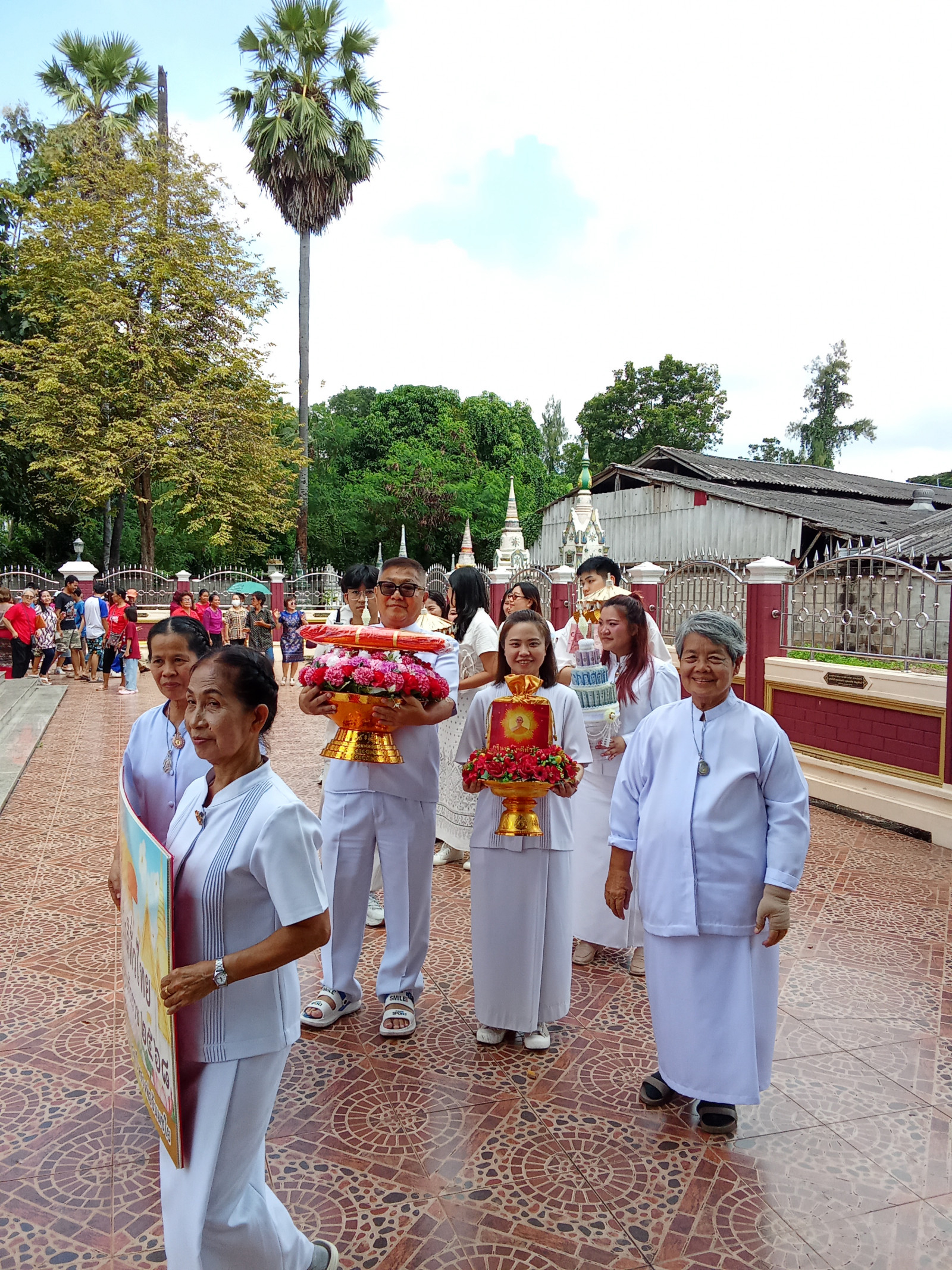 ภาพร่วมพิธีกรรมวัดห้วยไผ่