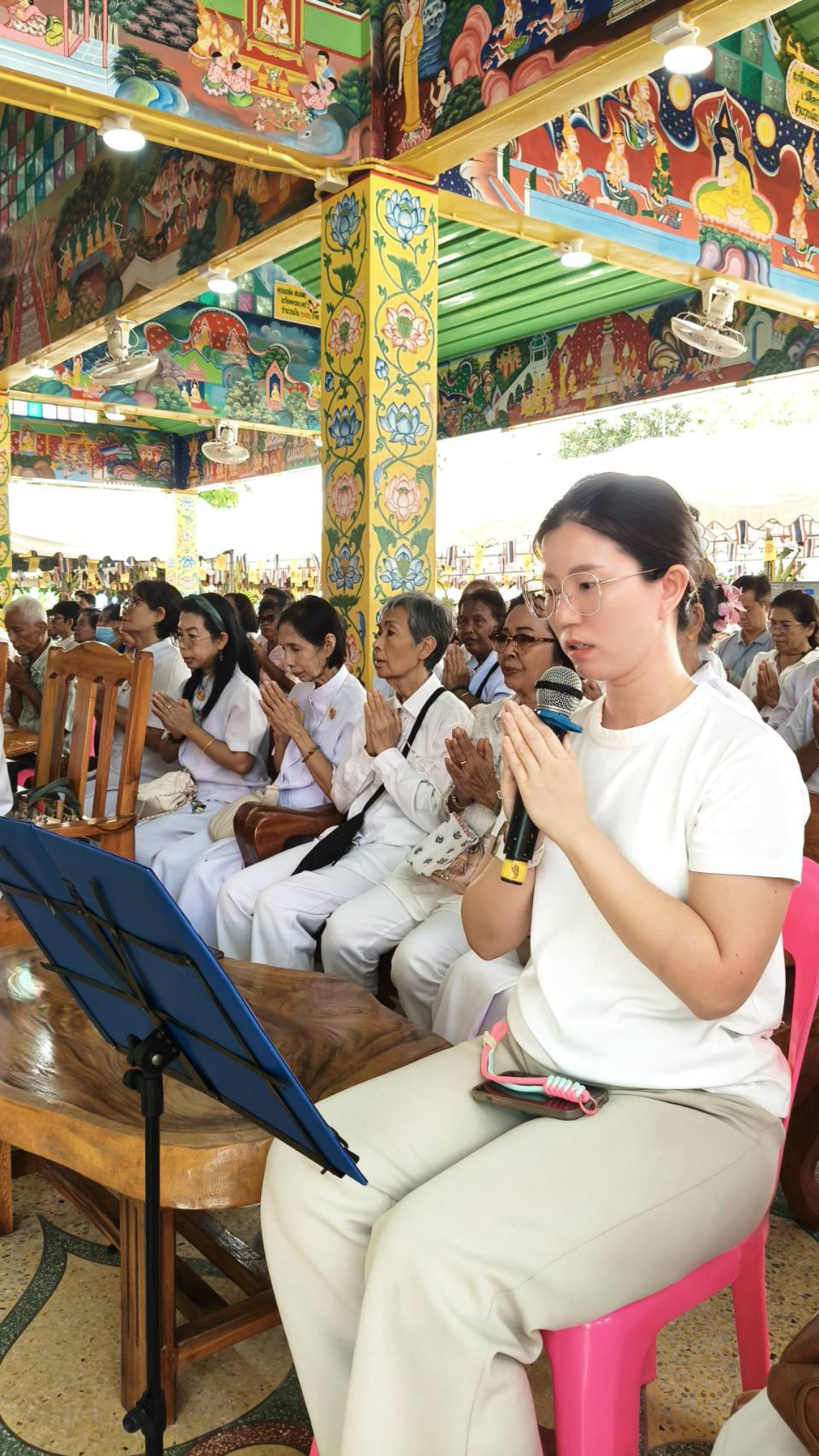 ภาพร่วมพิธีกรรมวัดหนองมะค่า