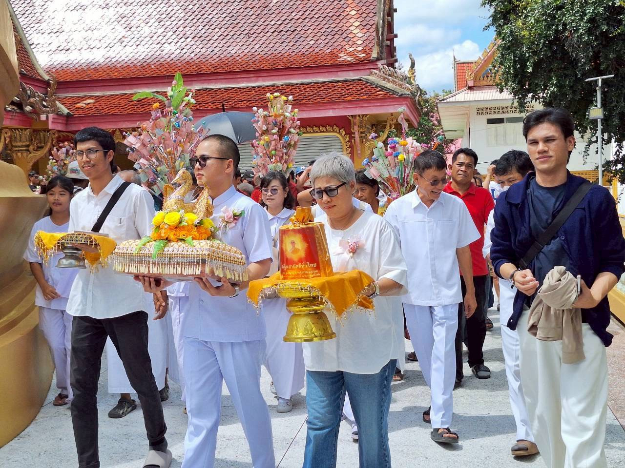 ภาพร่วมพิธีกรรมวัดโคกทอง