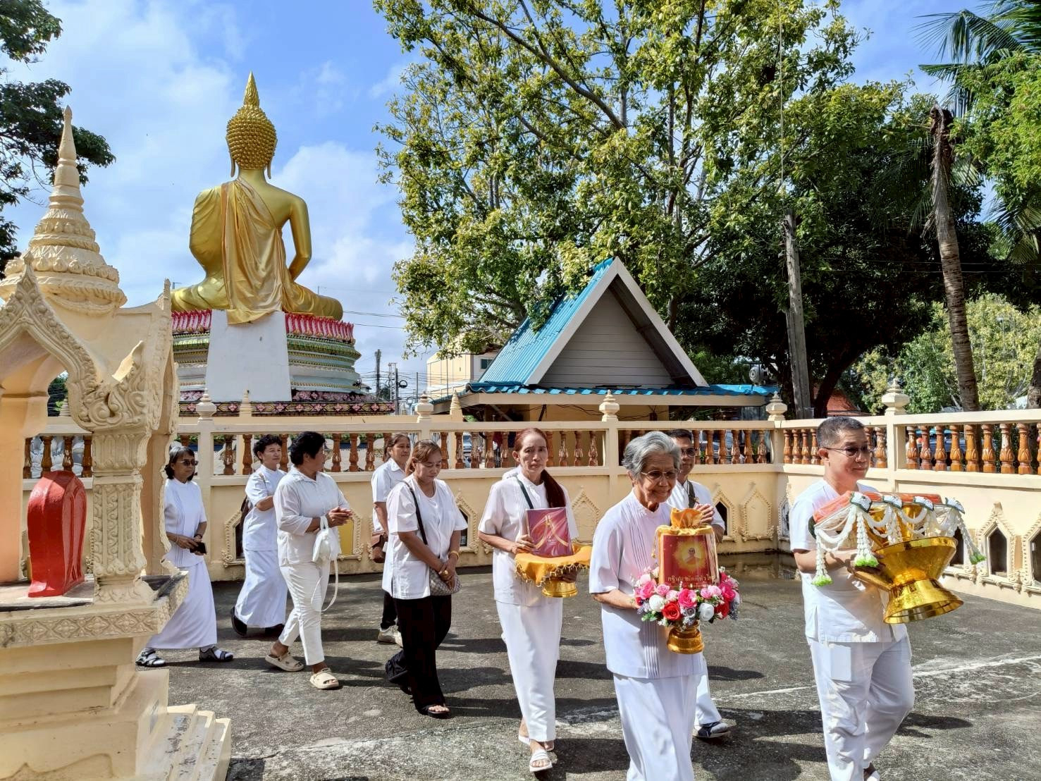 ภาพร่วมพิธีกรรมวัดบ้านสิงห์